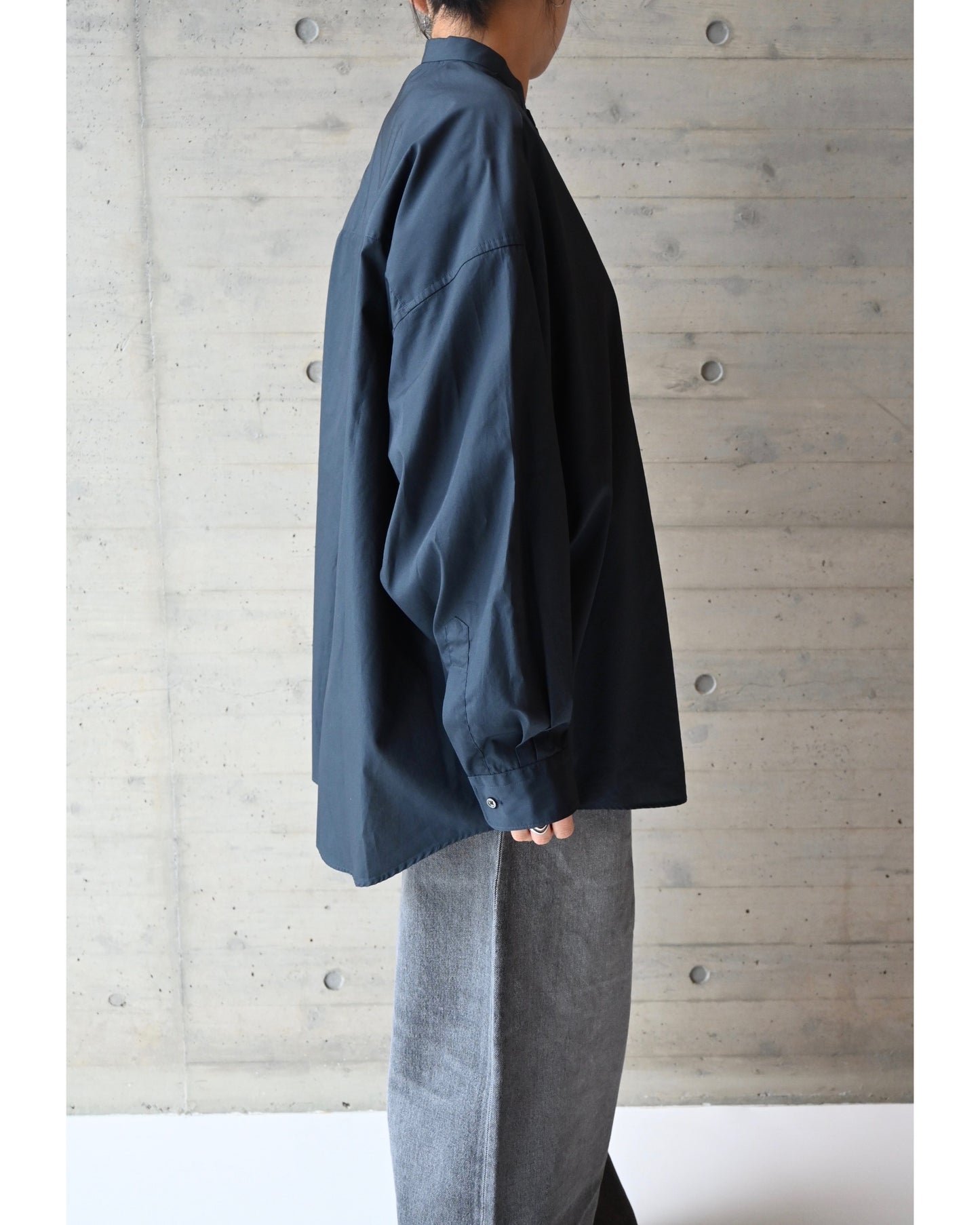 Broad L/S Oversized Band Collar Shirt