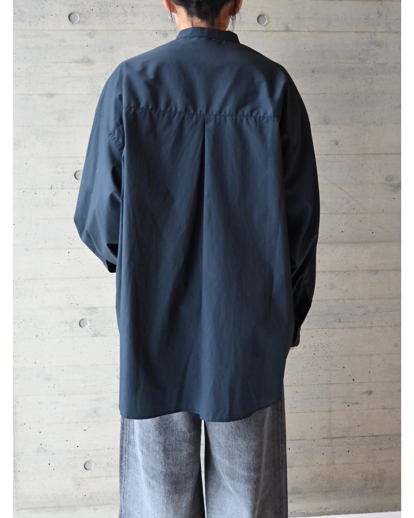 Broad L/S Oversized Band Collar Shirt