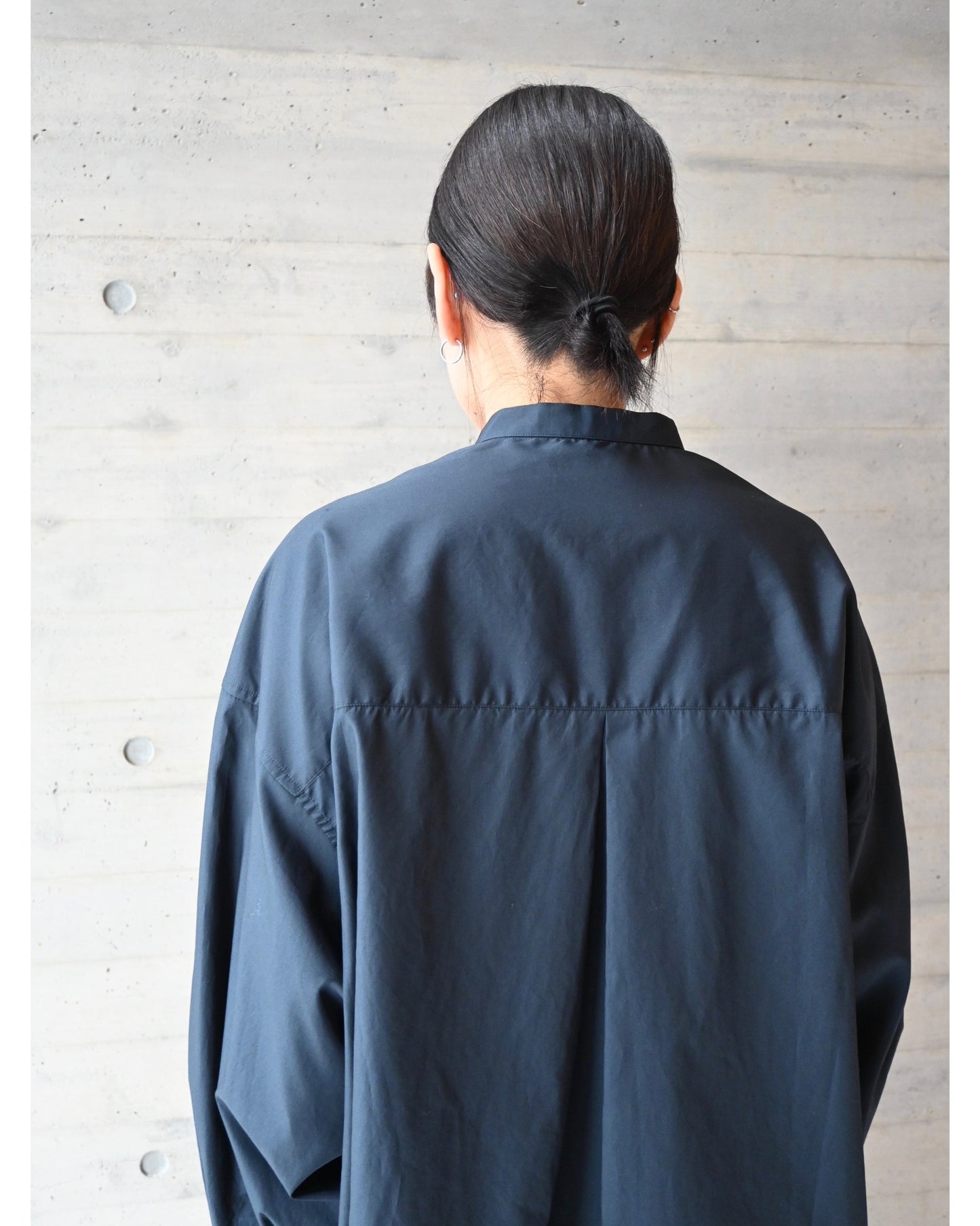 Broad L/S Oversized Band Collar Shirt