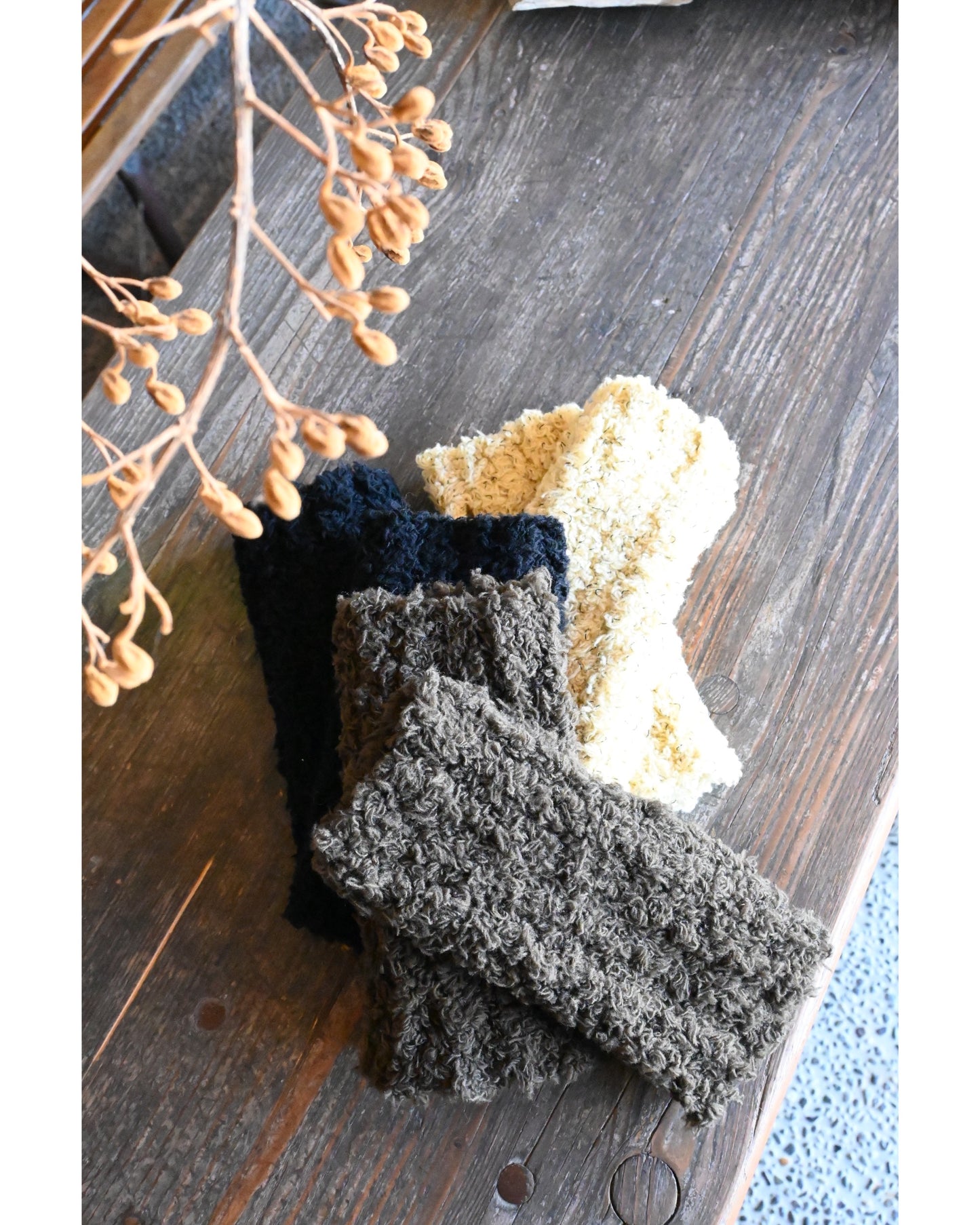 FUR KNIT FINGERLESS GLOVES
