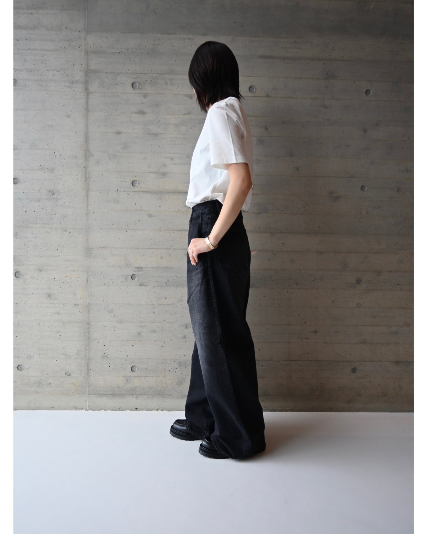 THE T-SHIRT