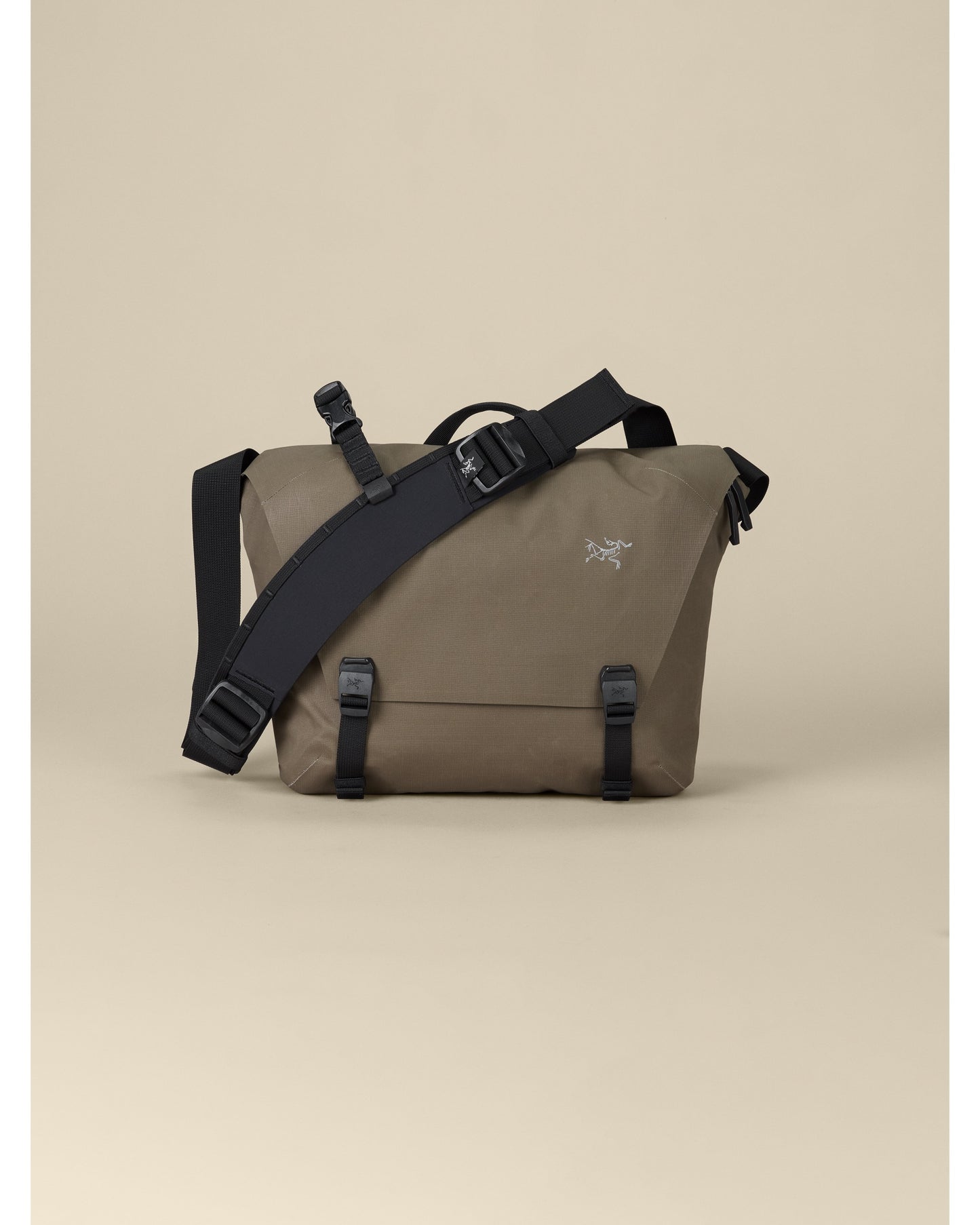 Granville 10 Courier Bag