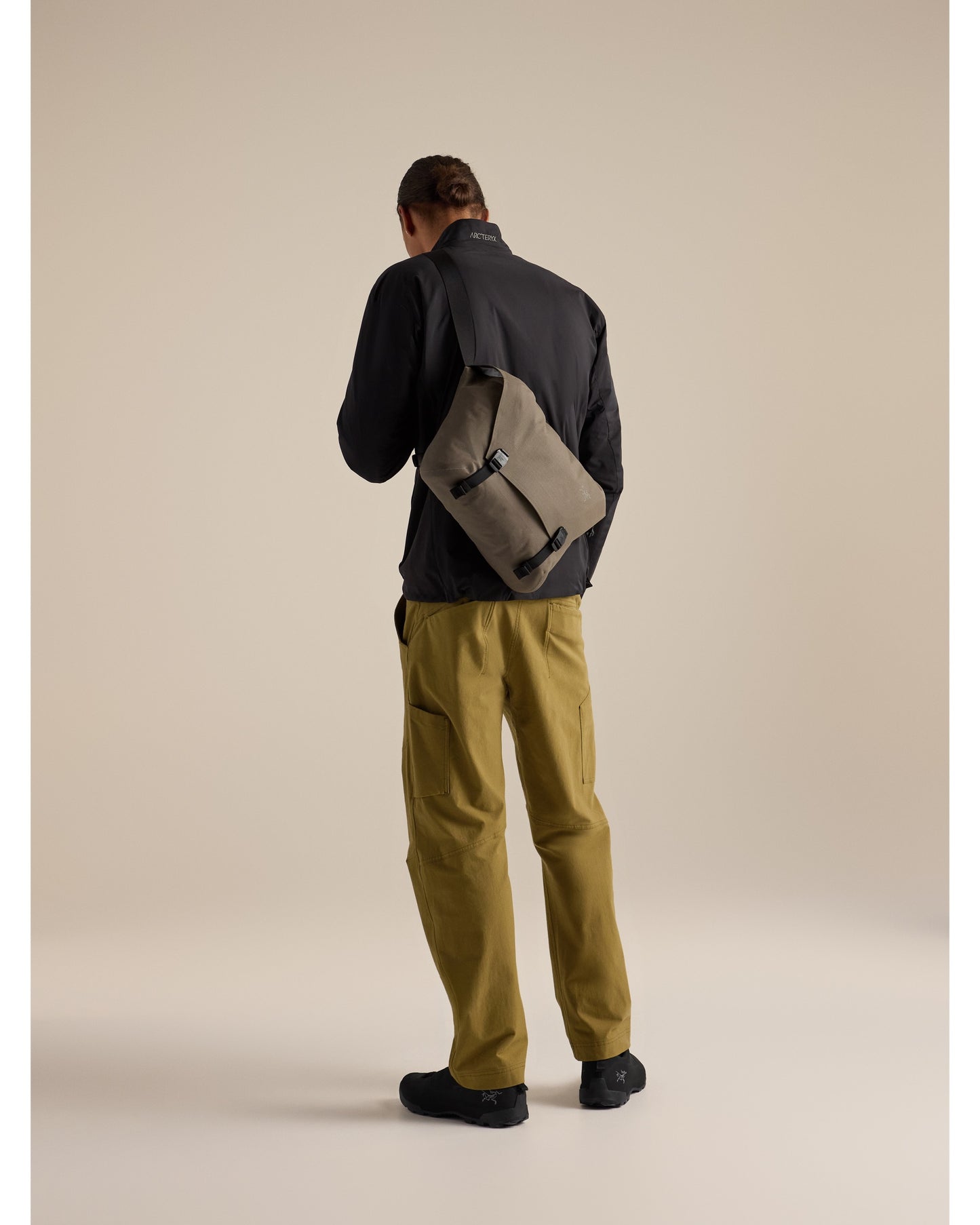 Granville 10 Courier Bag
