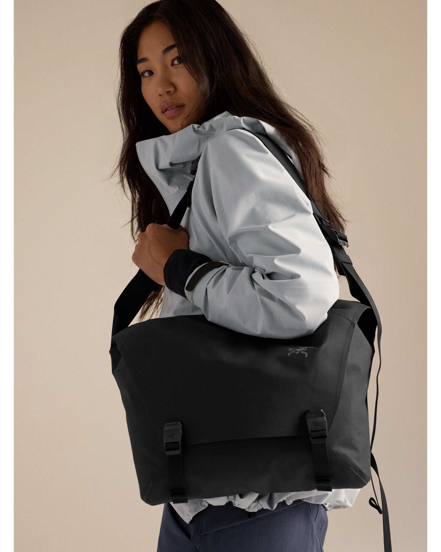 Granville 10 Courier Bag
