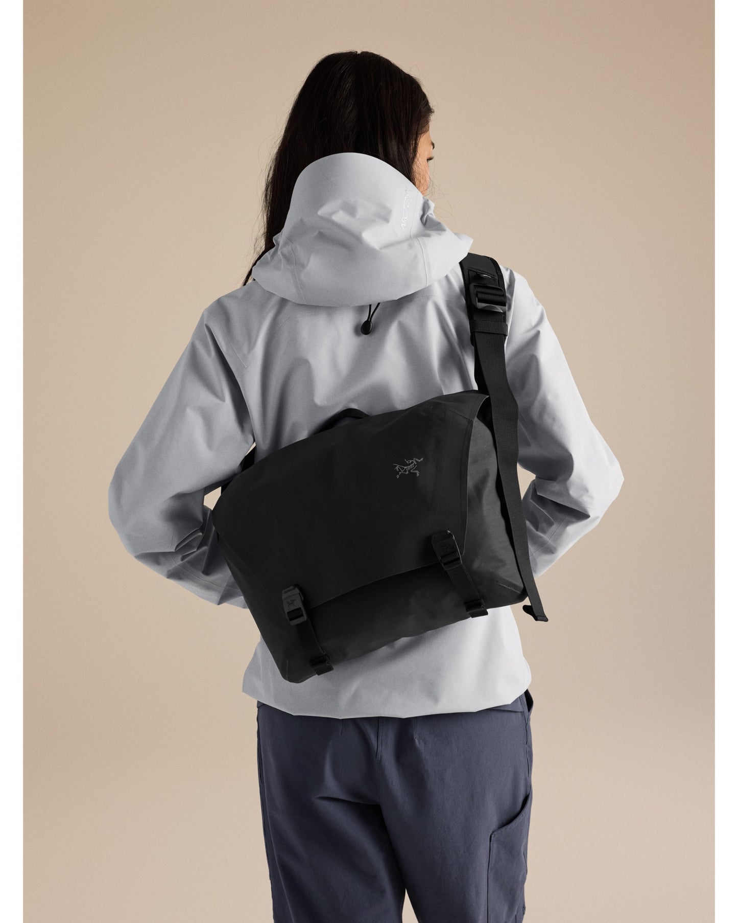 Granville 10 Courier Bag