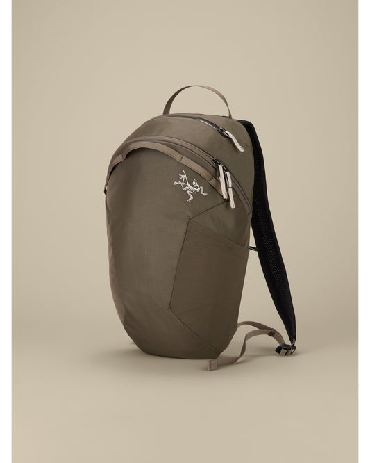 Axios 10 Backpack