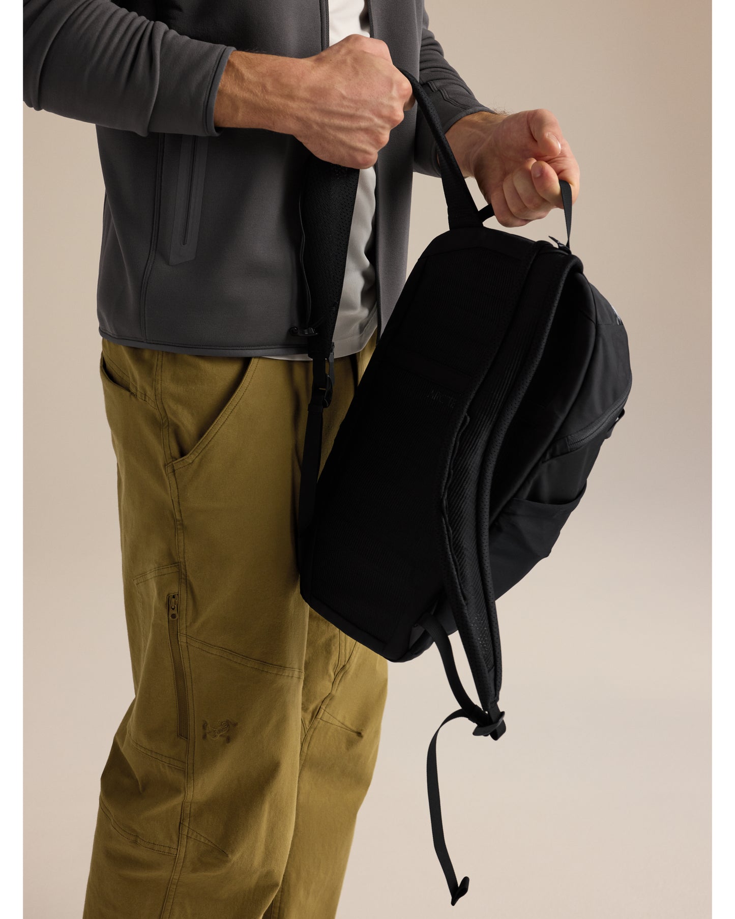 Axios 10 Backpack