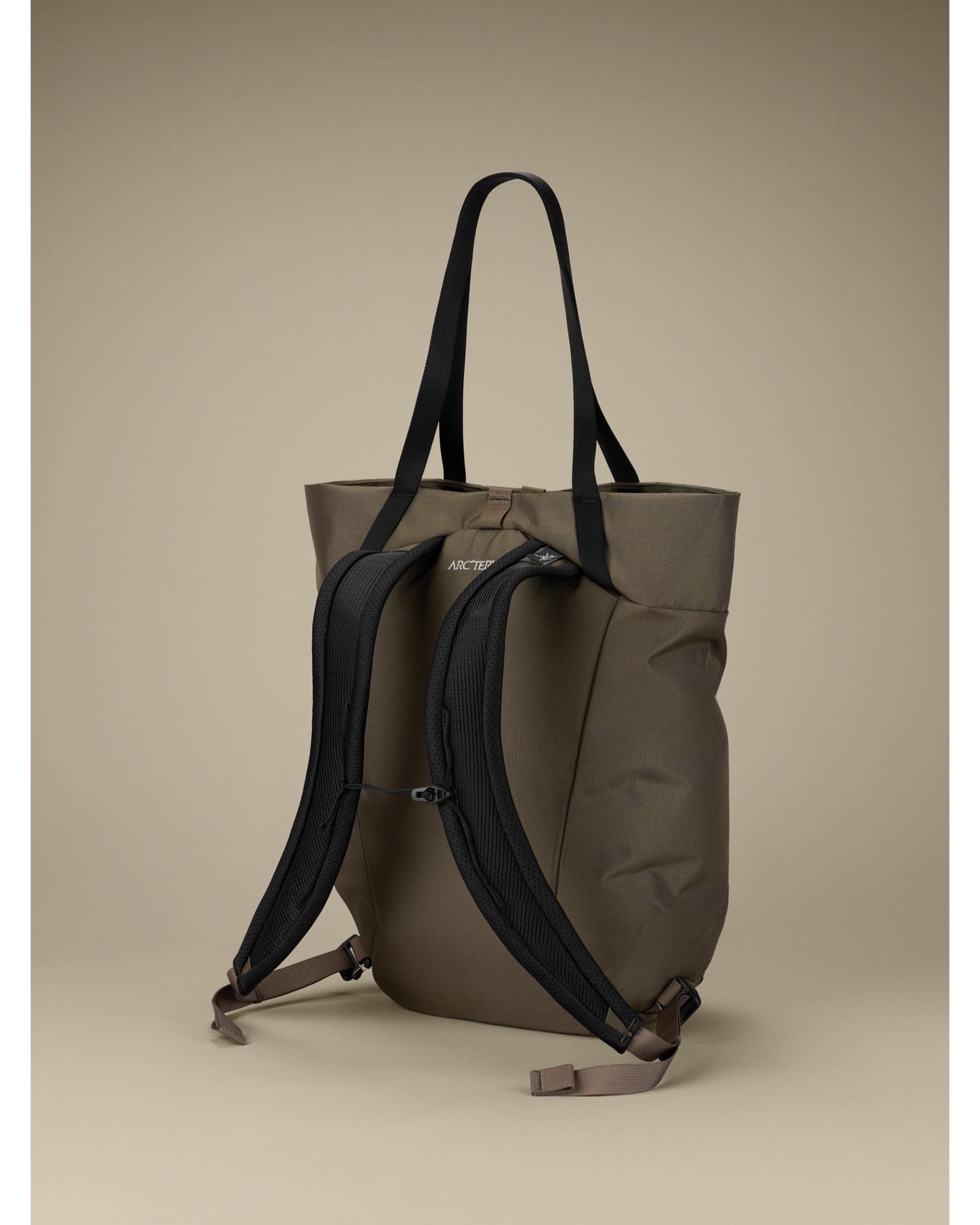 Axios 20 Tote