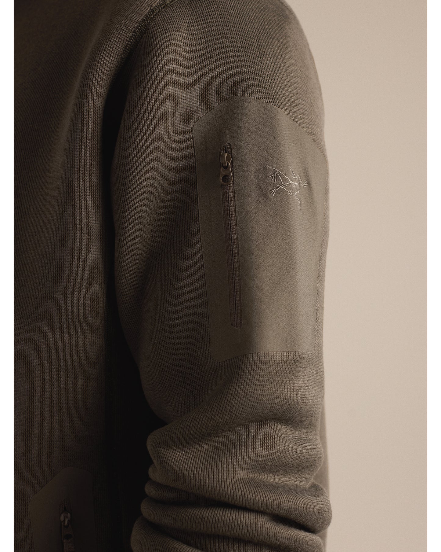 Covert Cardigan M