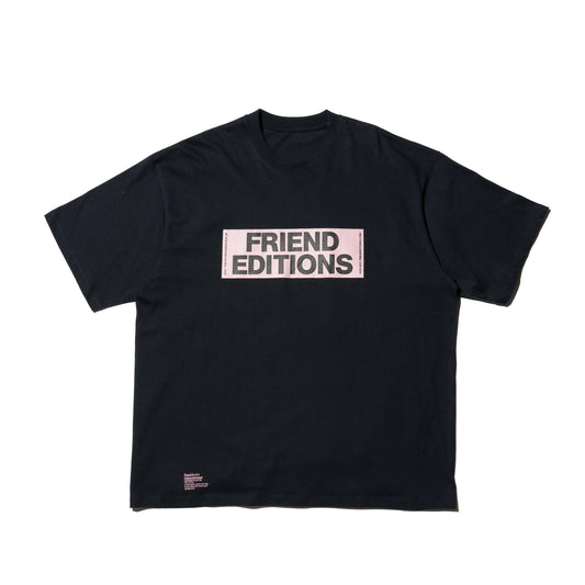 FRIEND EDITIONS CORPORATE TEE ”STICKER”