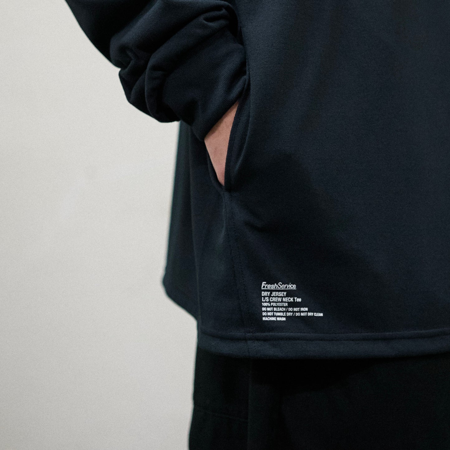 DRY JERSEY L/S CREW NECK TEE