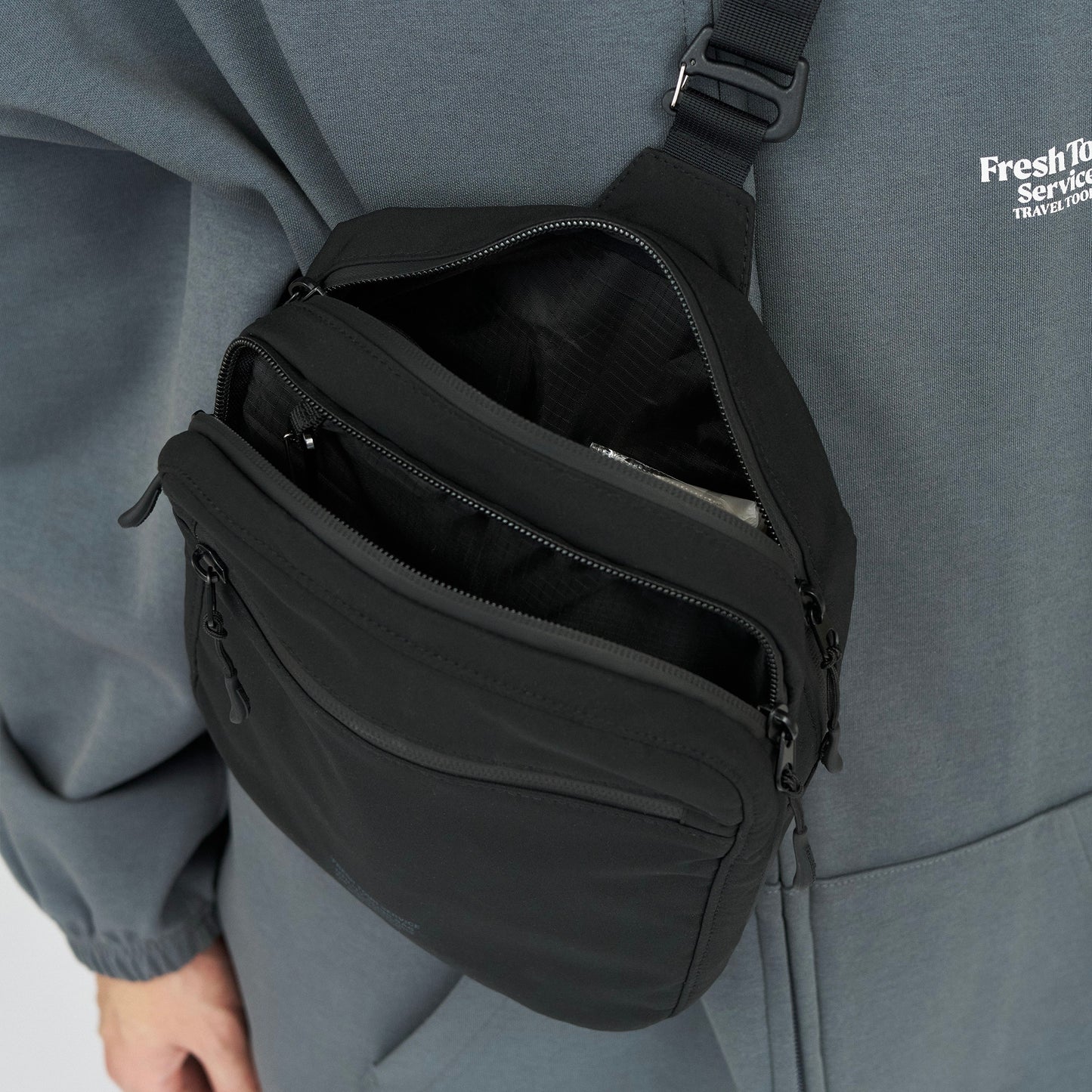UTILITY SLING BAG