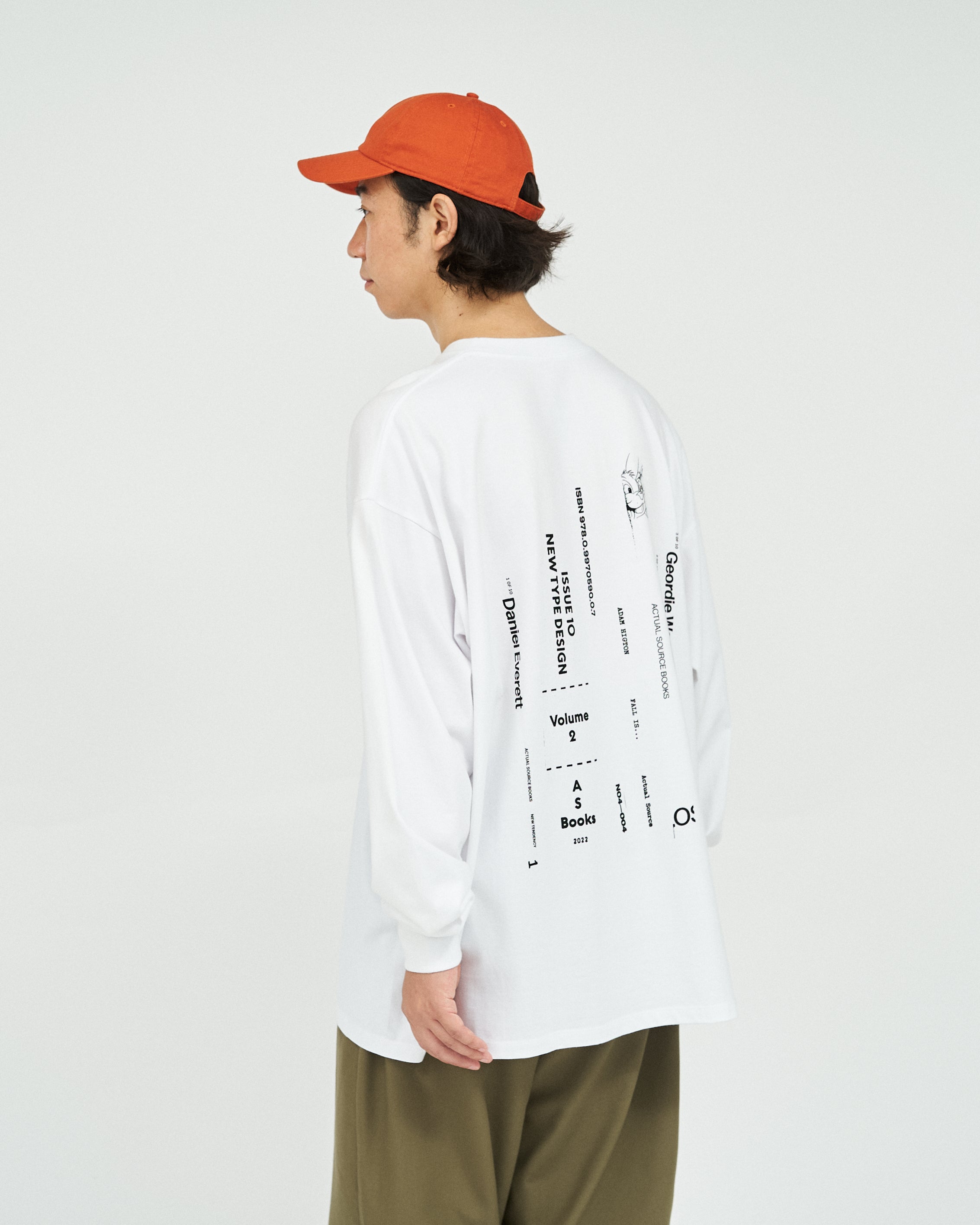トップス actual source CORPORATE PRINTED L/S TEE Actual Source × FreshService CORPORATE L/S TEE “BOOK STACK
