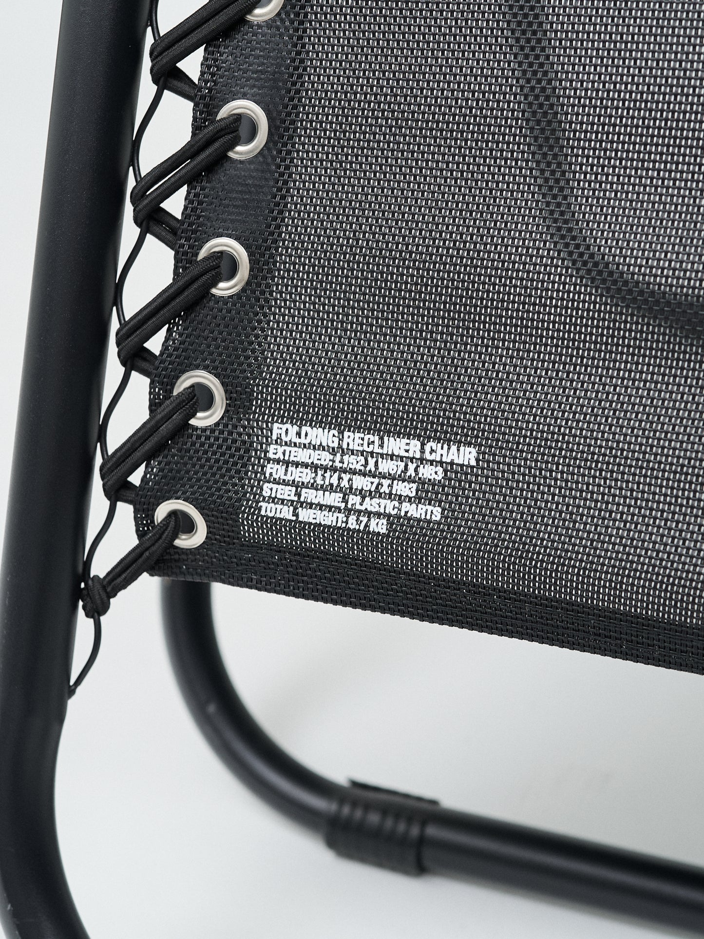 FOLDING RECLINER CHAIR