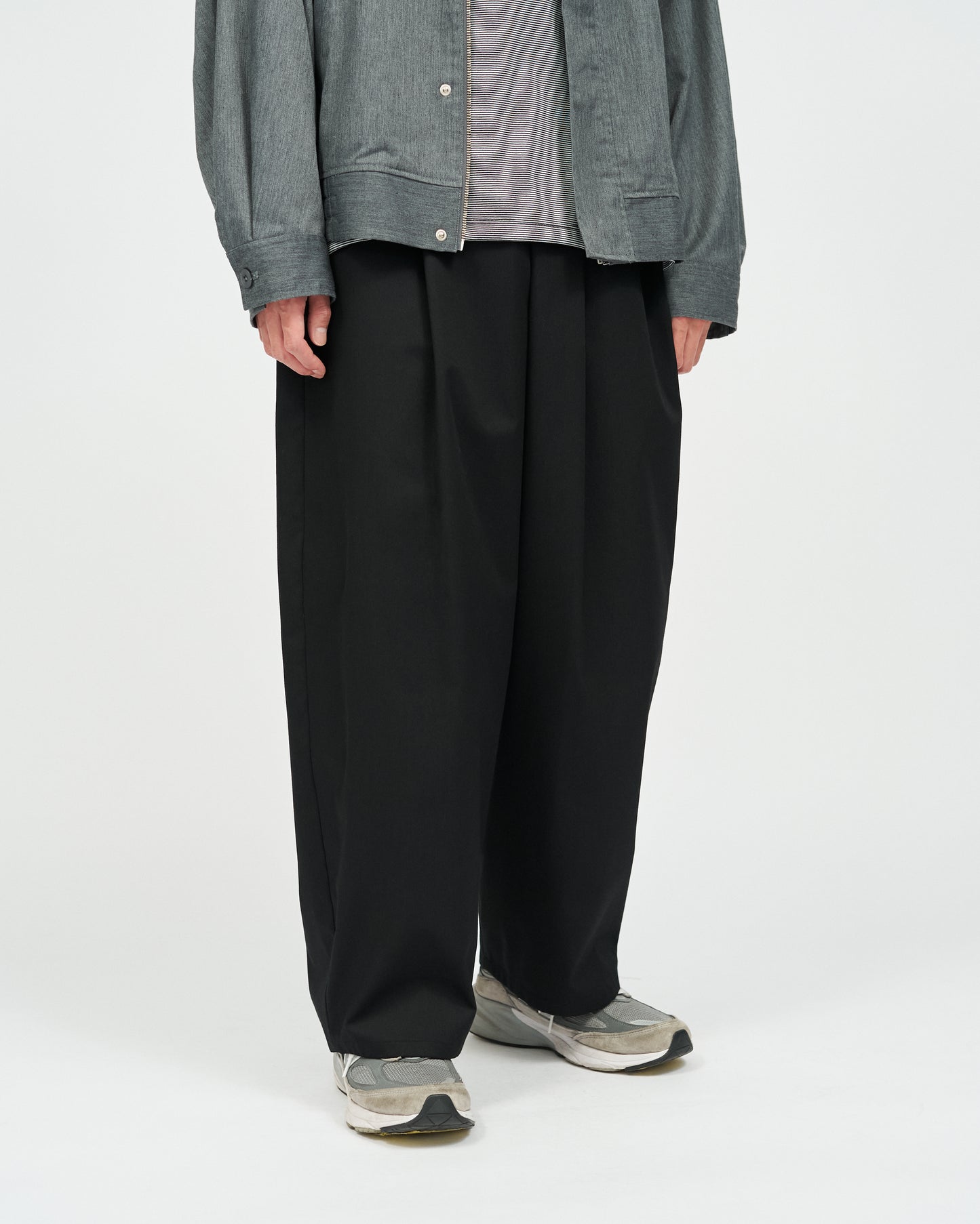 CORPORATE WIDE EASY PANTS
