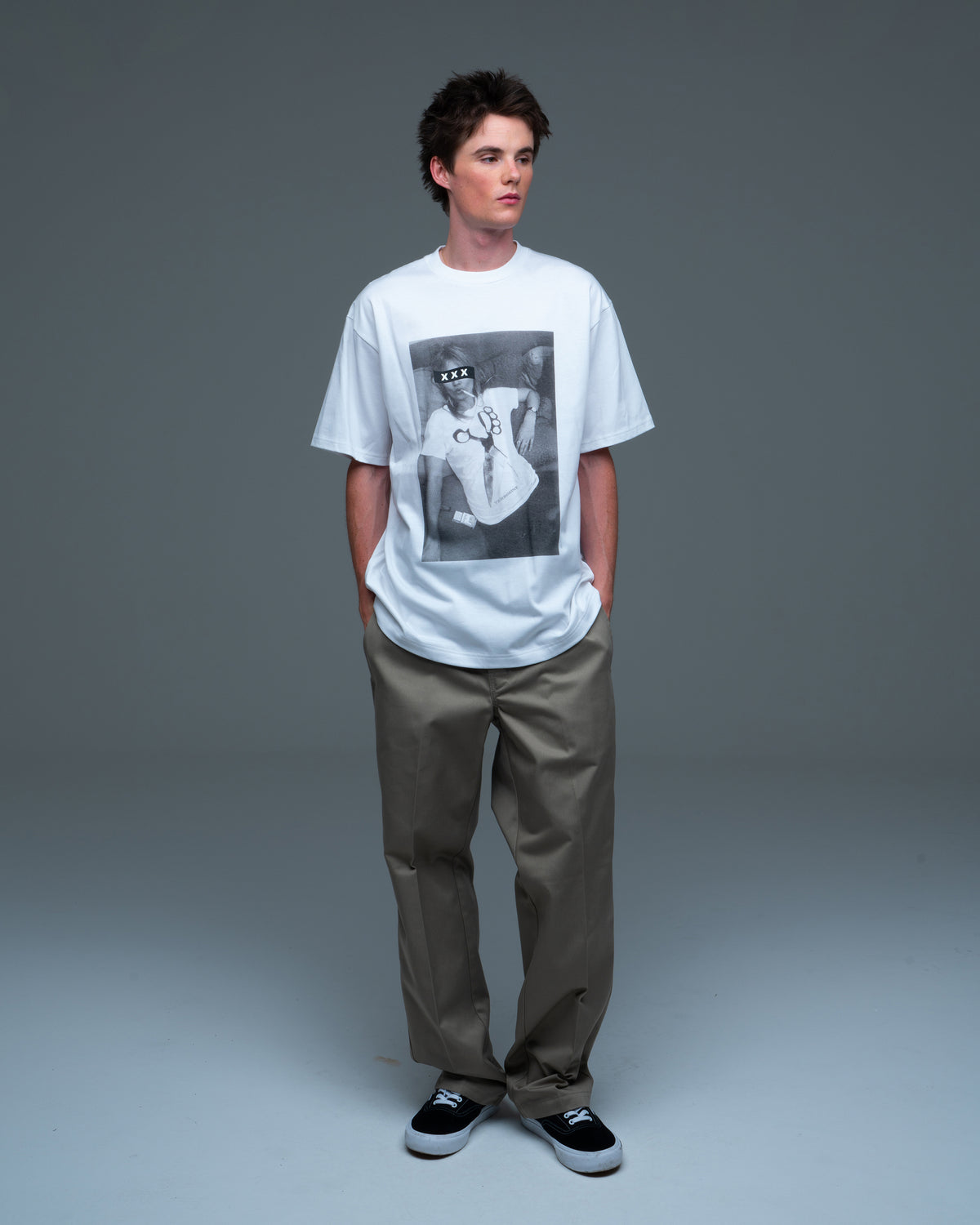 BOX LOGO "BRASS KNUCKLE SCISSORS" PHOTO TEE