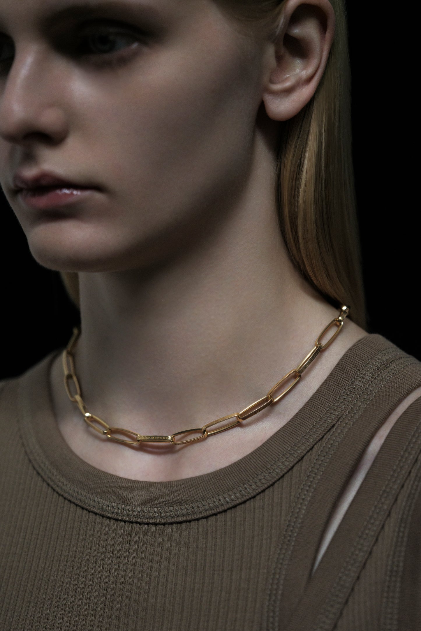 HALF ROUND CHAIN NECKLACE 19377