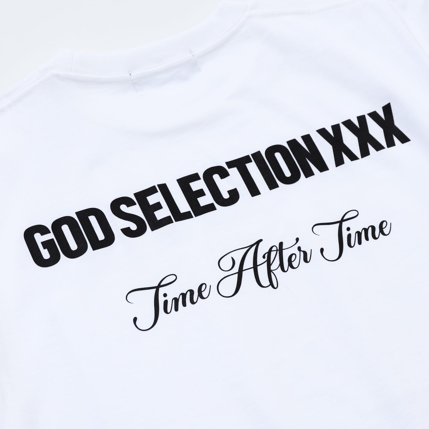 TAT × GOD SELECTION XXX PRINT T-SHIRT