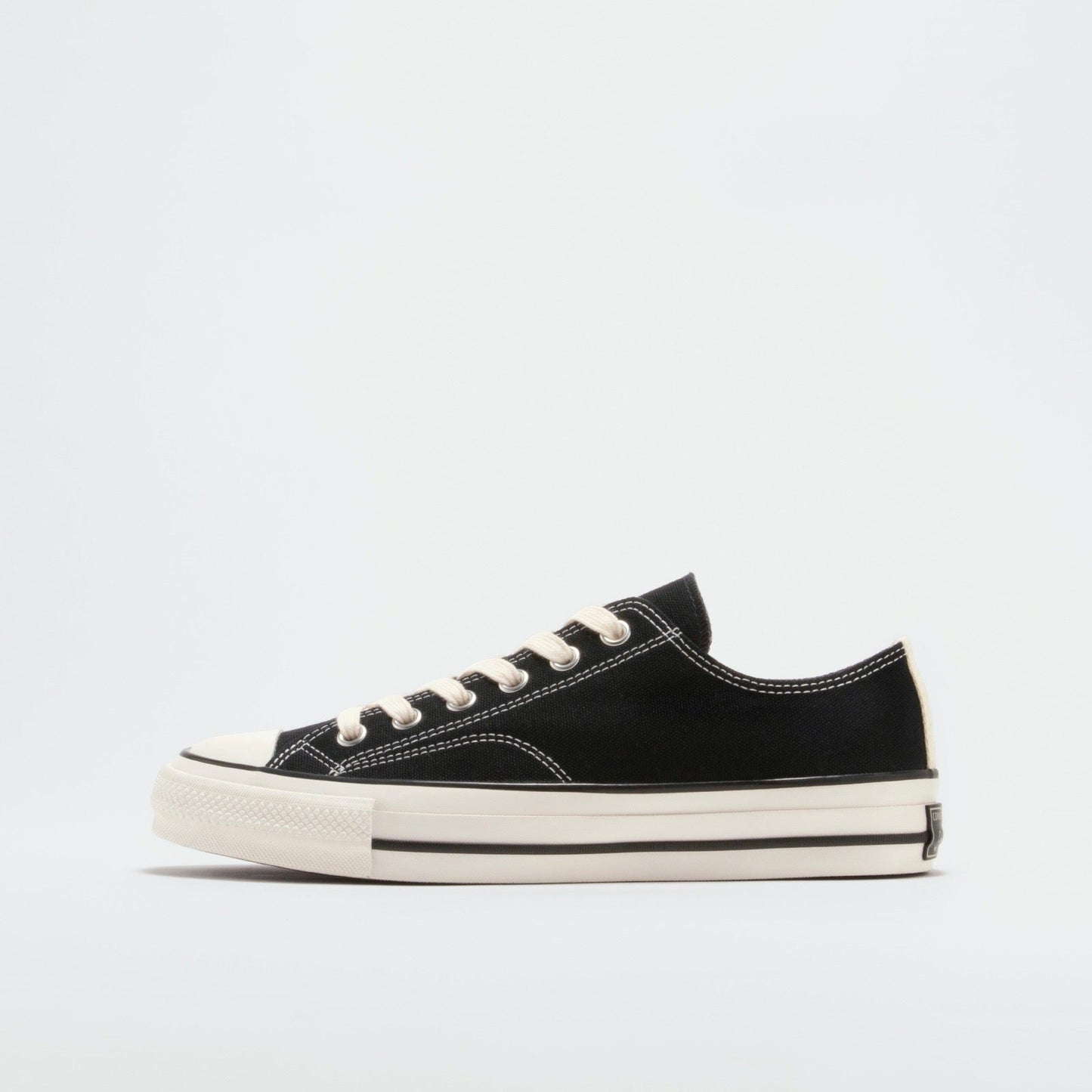 CHUCK TAYLOR®︎ CANVAS OX