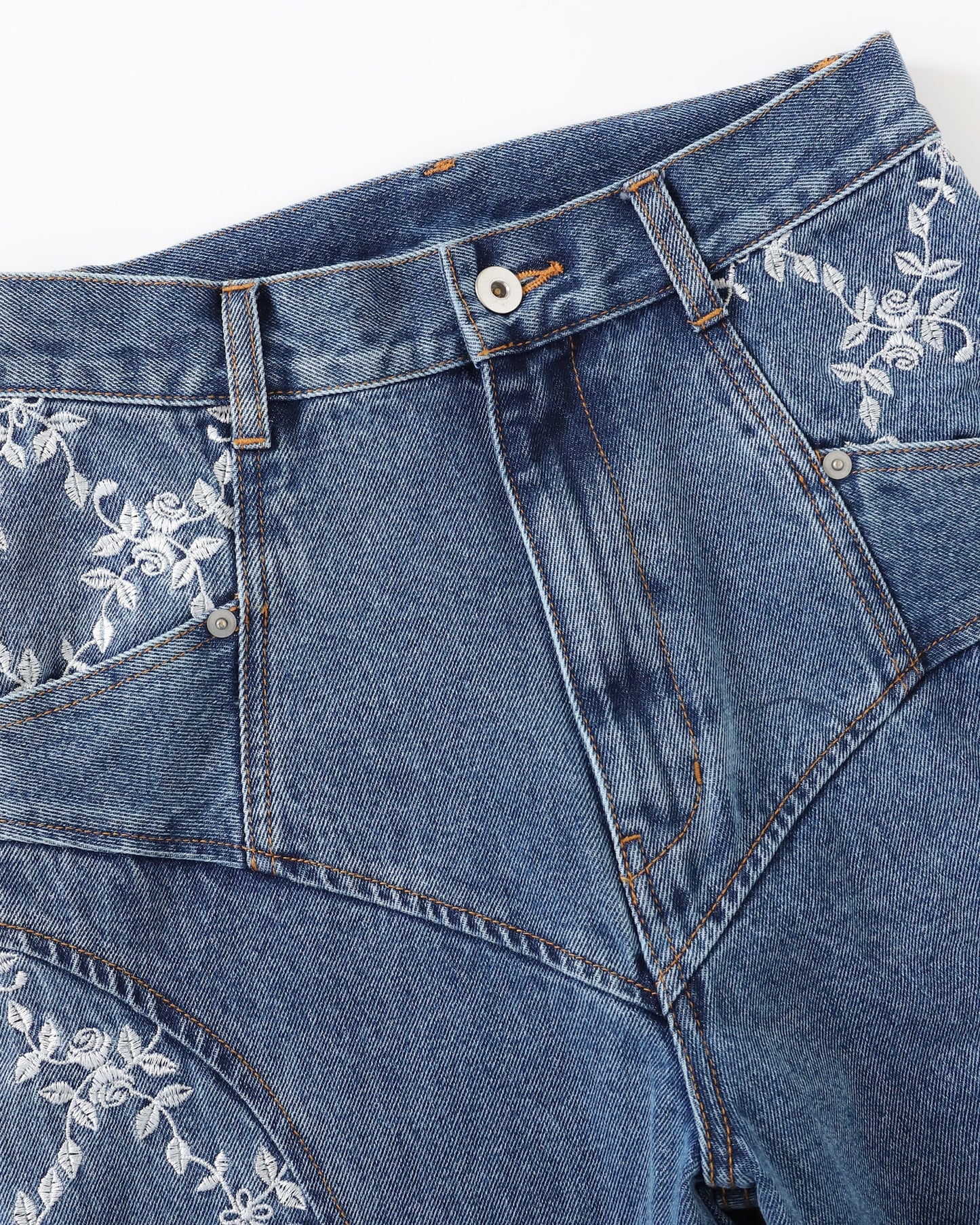 FLOWER EMBROIDERED WIDE JEANS