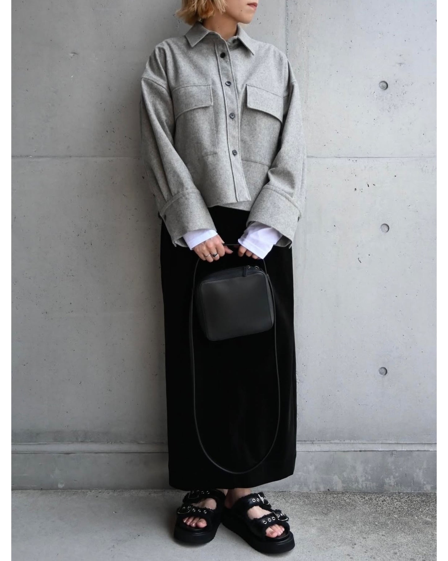 LEATHER SHOULDER BAG MADE BY AETA