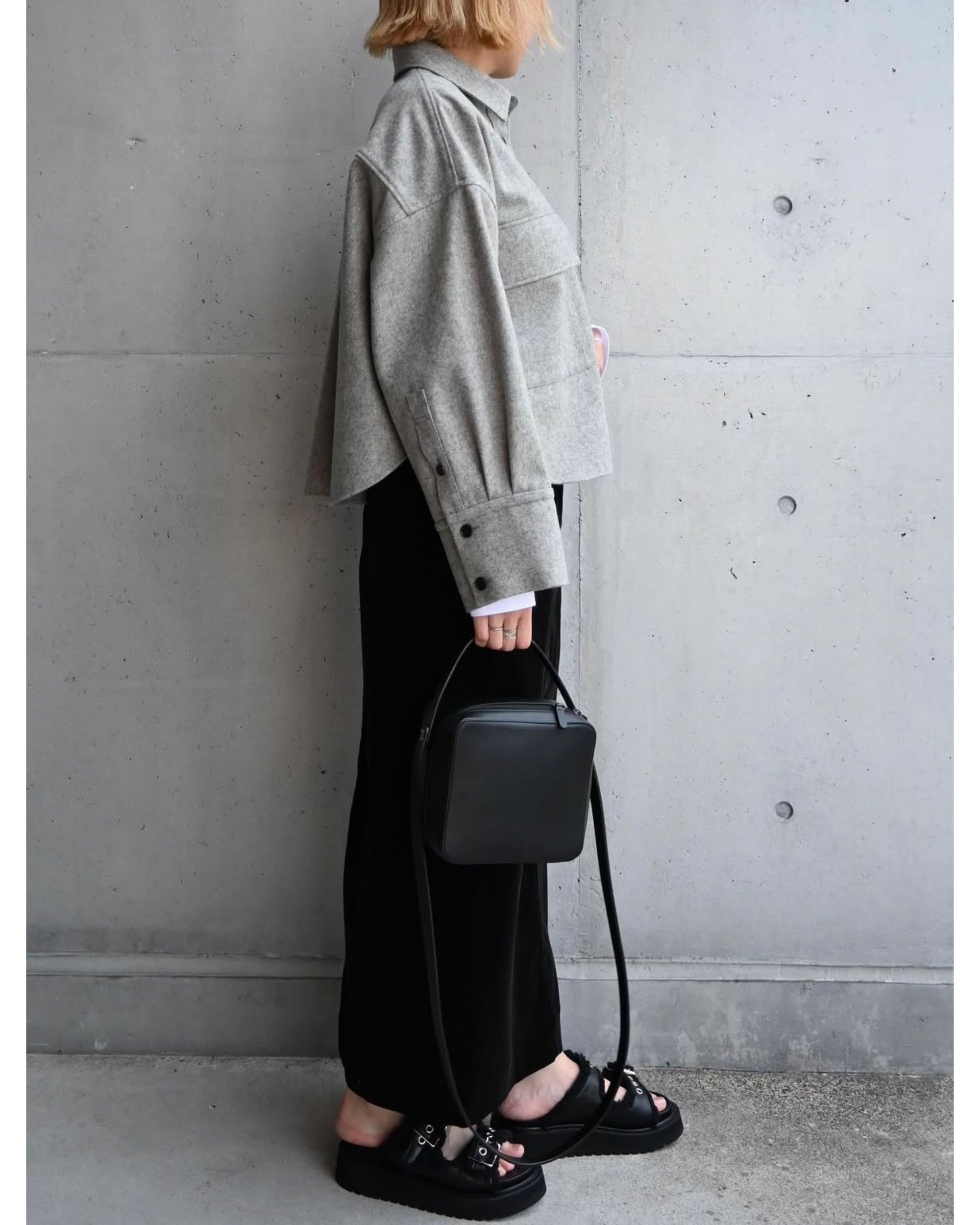 バッグ LEATHER SHOULDER BAG MADE BY AETA LEATHER SHOULDER BAG MADE BY AETA – TIME AFTER TIME