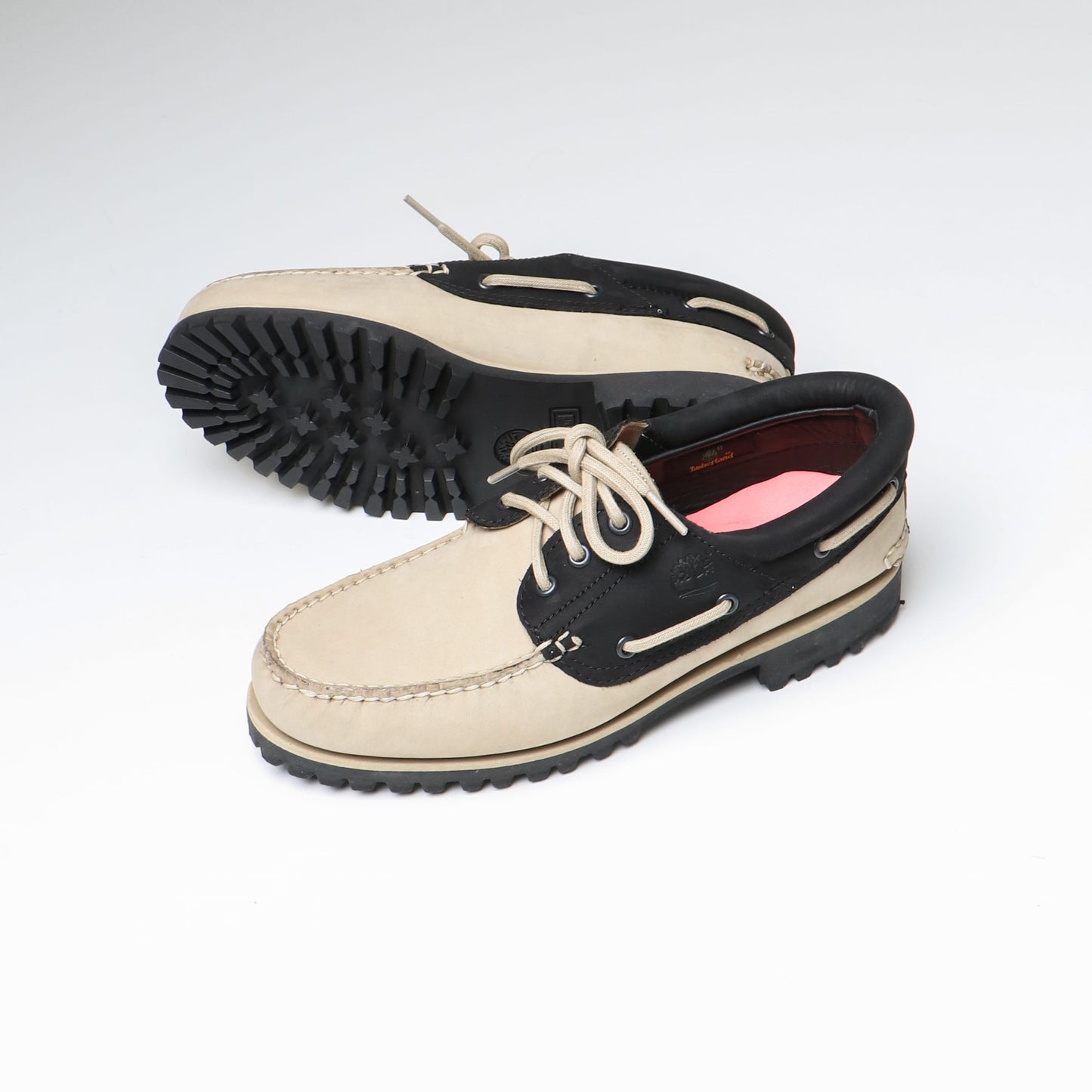 AUTHENTIC HANDSEWN BOAT SHOES