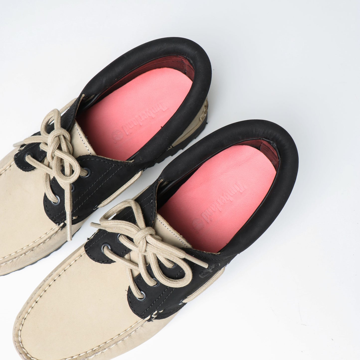 AUTHENTIC HANDSEWN BOAT SHOES