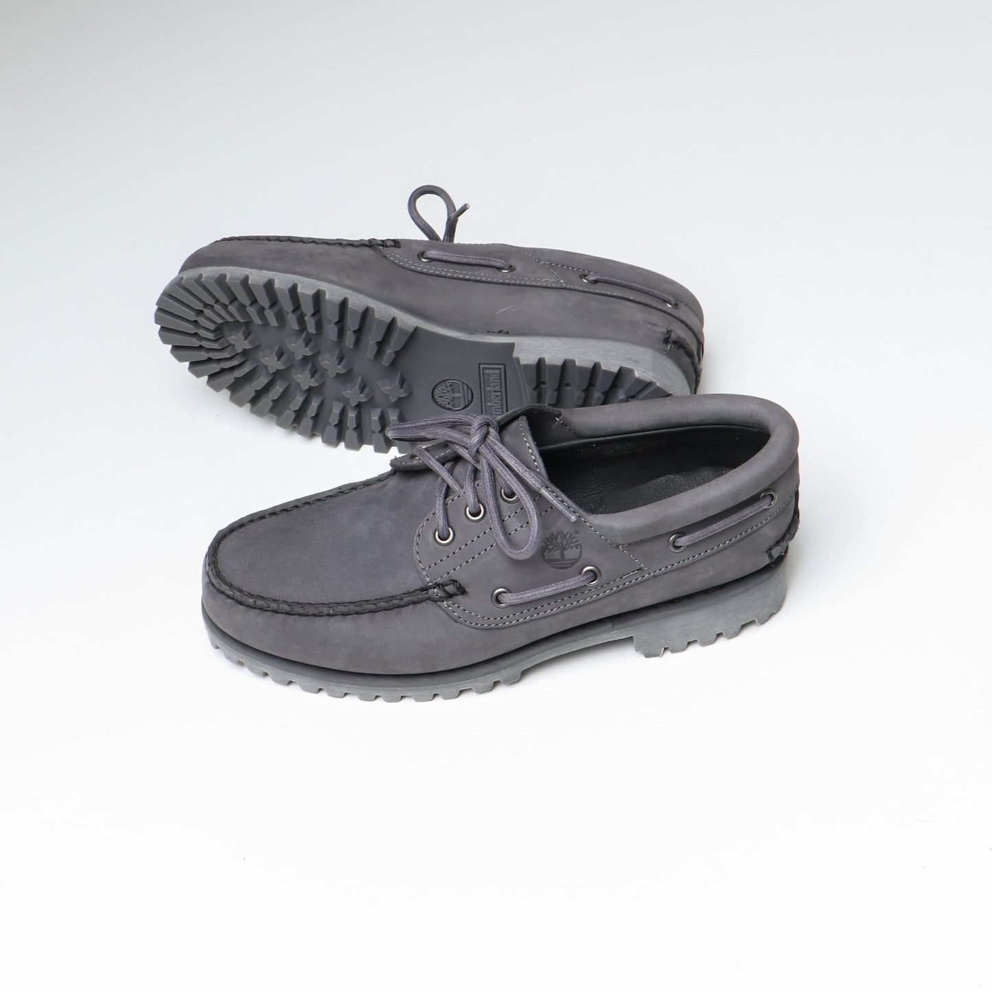 AUTHENTIC HANDSEWN BOAT SHOES