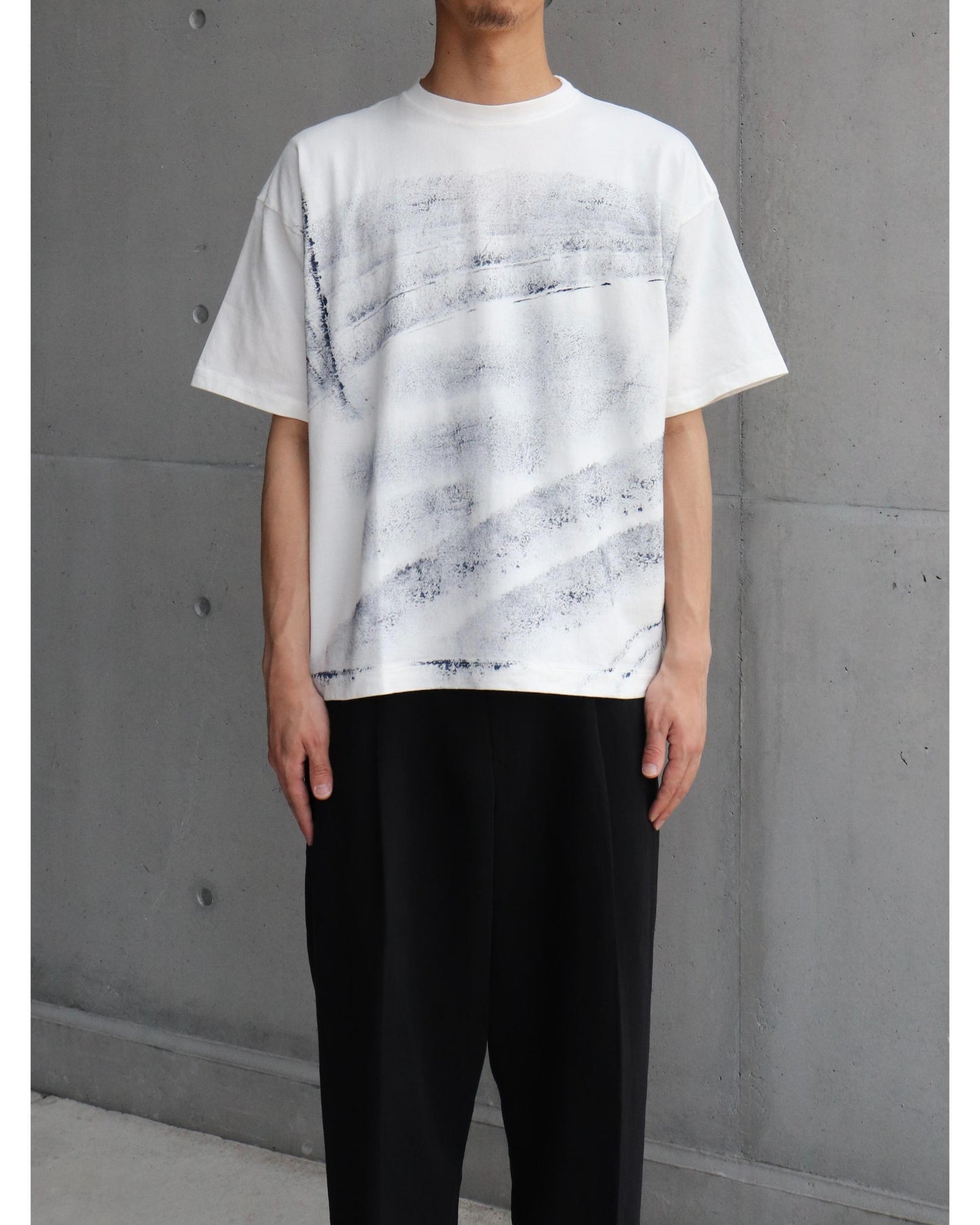 ABSTRACT PAINTED T-SHIRT  WHITE