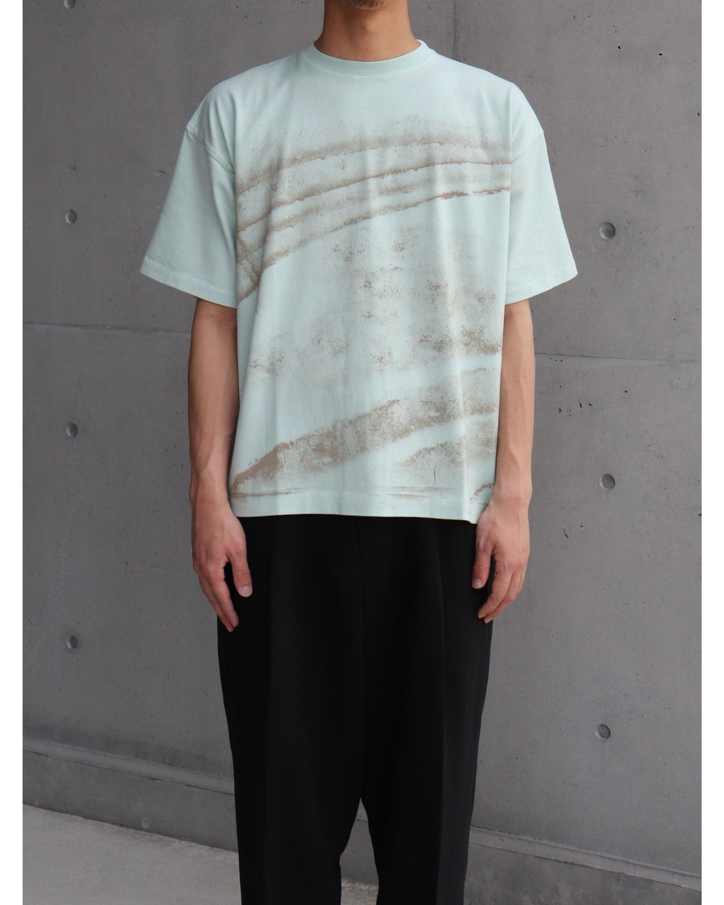 ABSTRACT PAINTED T-SHIRT  MIST GREEN