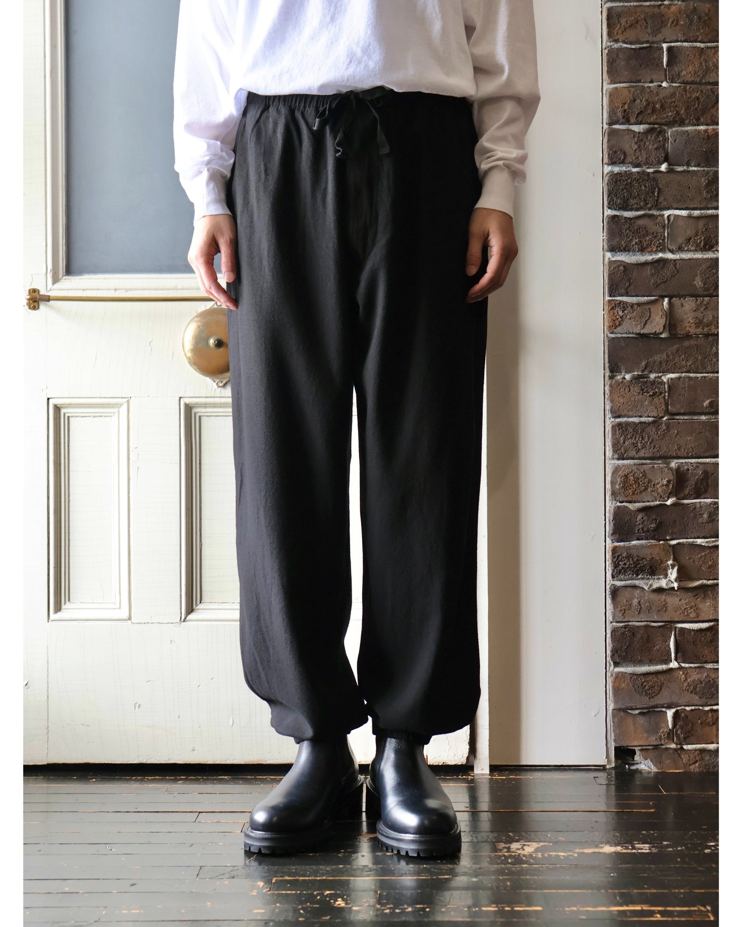 シルクネップ ドローストリングパンツ BLACK