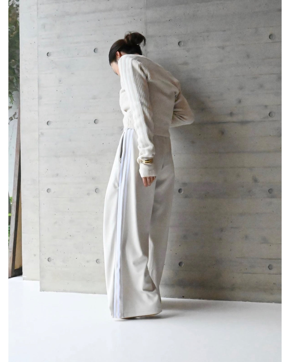 ADILUNA SEASON 2 × JENNIE PLEATED TP