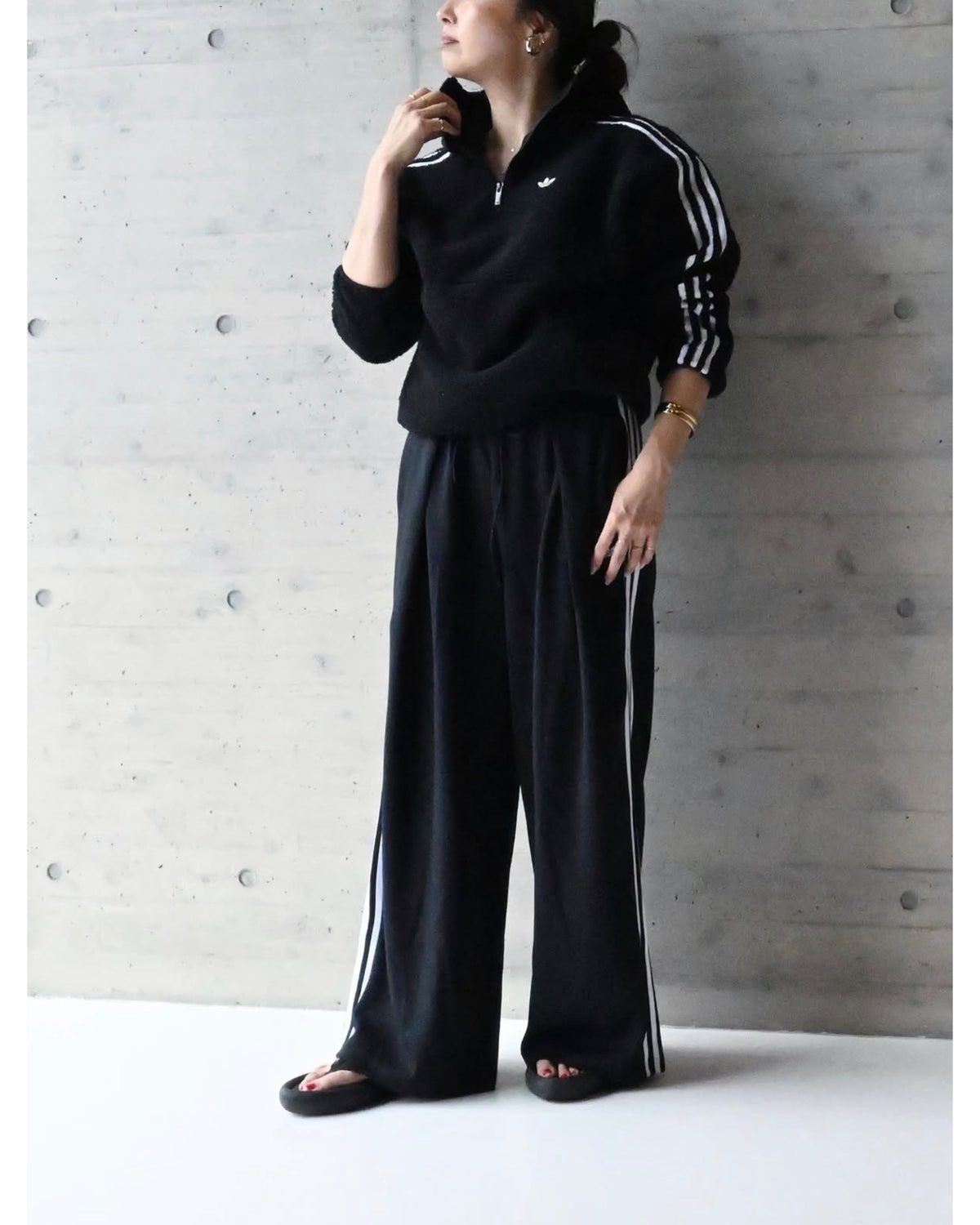 ADILUNA SEASON 2 × JENNIE PLEATED TP