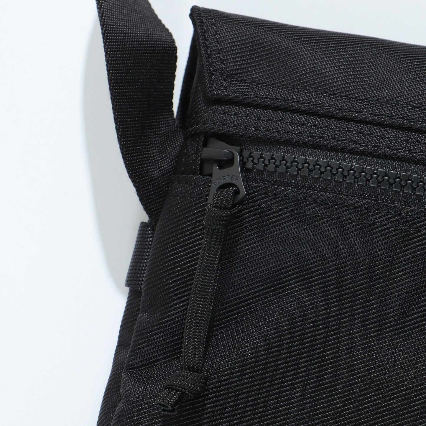 UNIT SHOULDER BAG