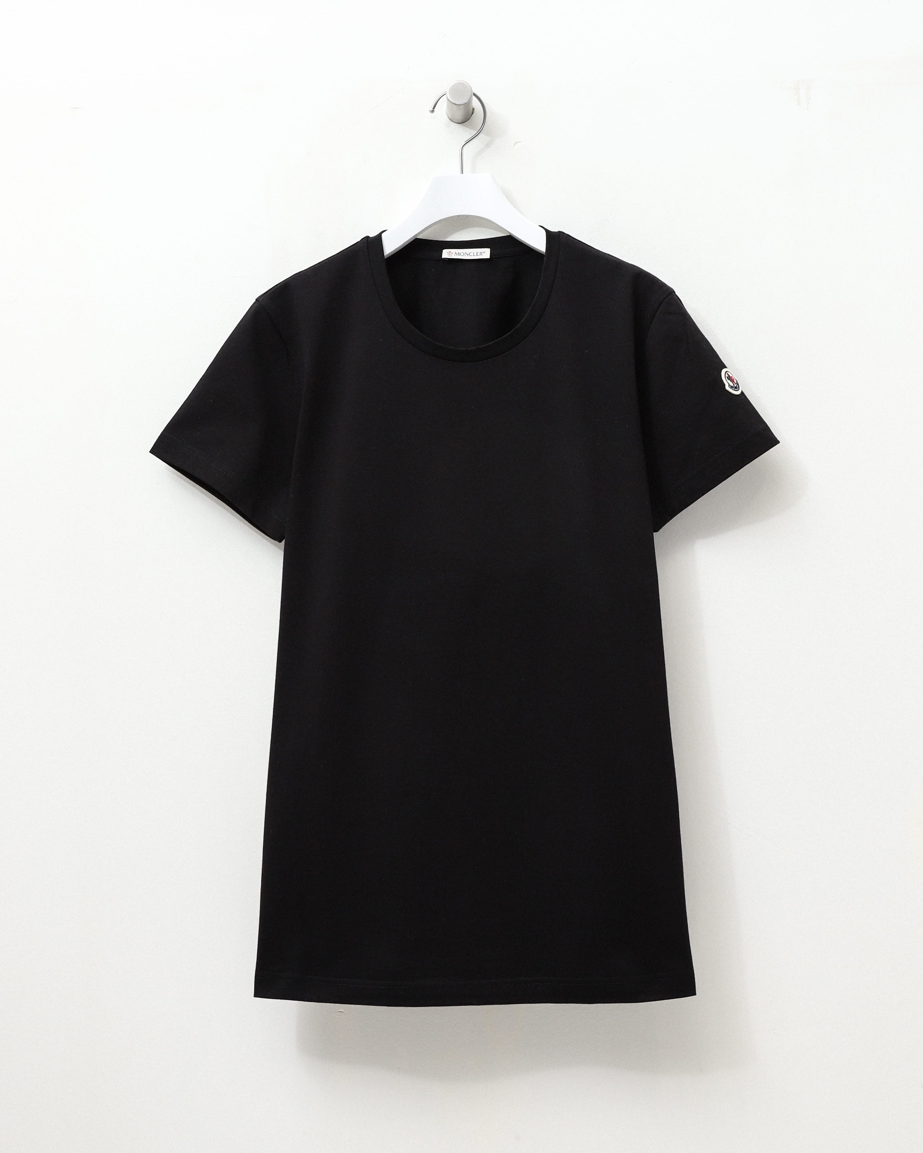 ＭＯＮＣＬＥＲ　Tシャツ　MAGLIA MANICA CORTA　ブラック　XS　'24年　A1【中古】 楽天市場】MONCLER モンクレール MAGLIA MANICHE CORTE Tシャツ