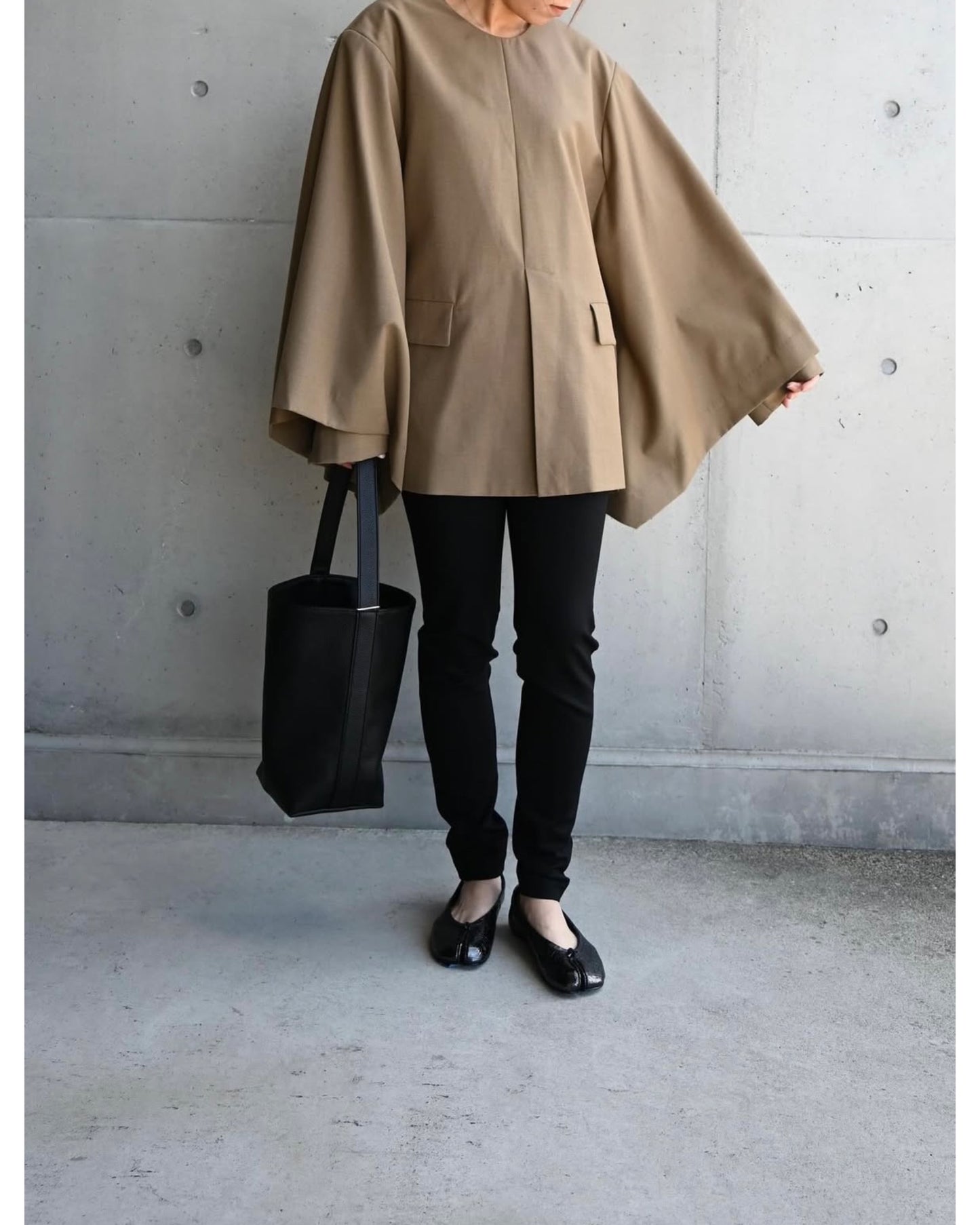 JACKET DETAIL CAPE TOPS