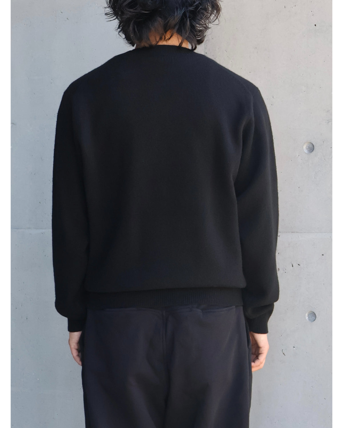 ラムズウール クルーネックニット BLACK