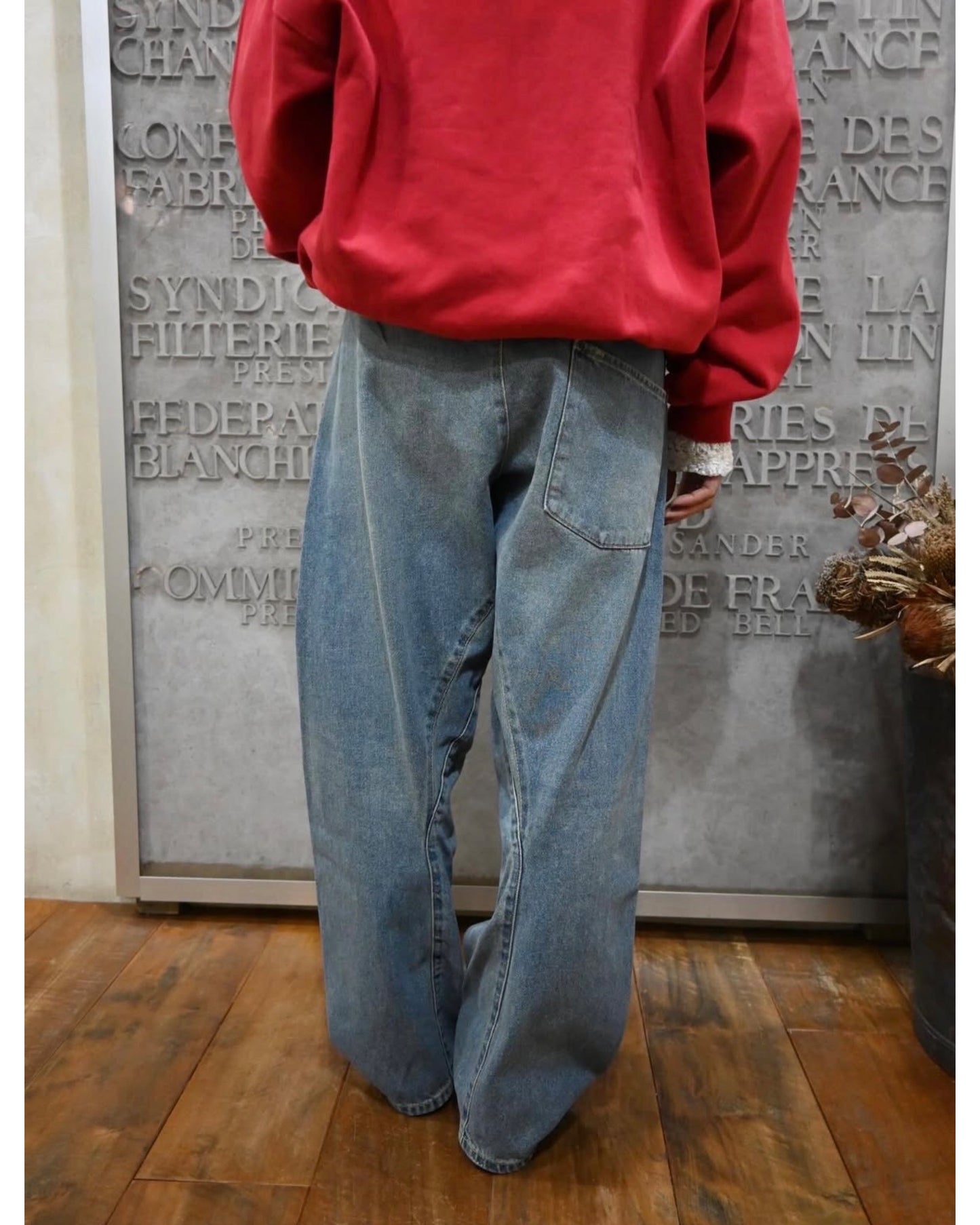 BACK CINCH JEANS