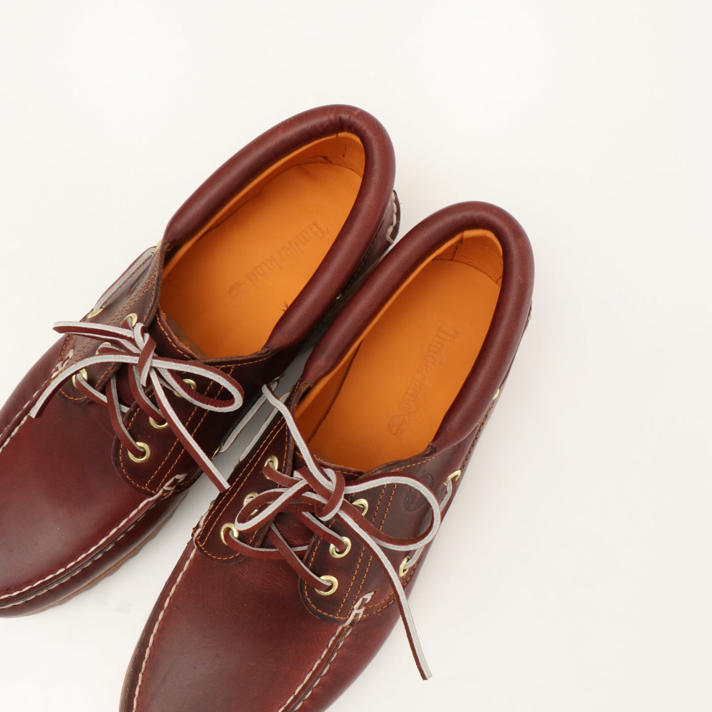 AUTHENTIC HANDSEWN BOAT SHOES