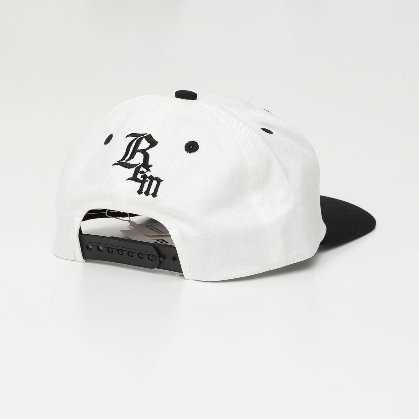 TWO TONE CAP WHITE