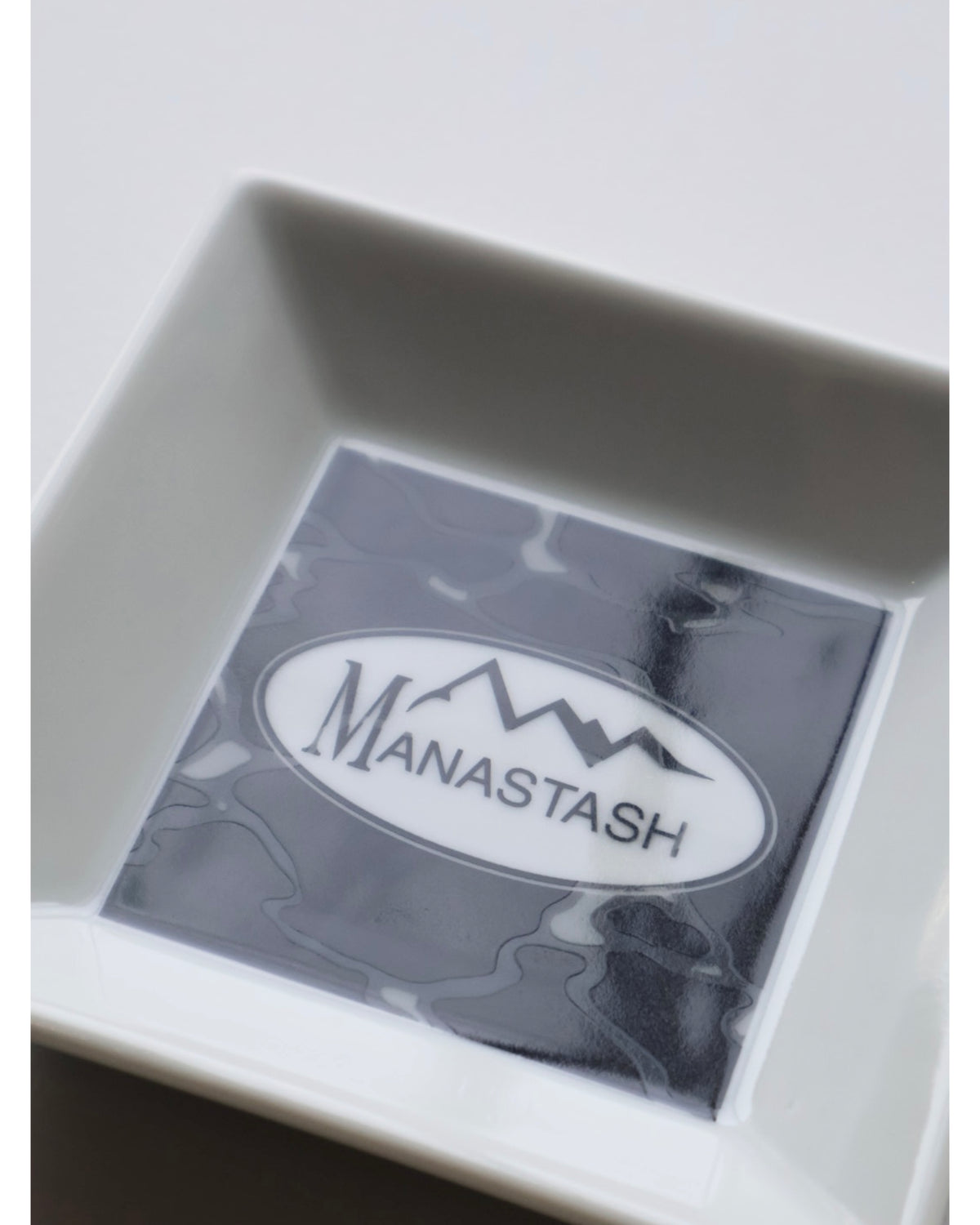 LITHIUM ASH TRAY