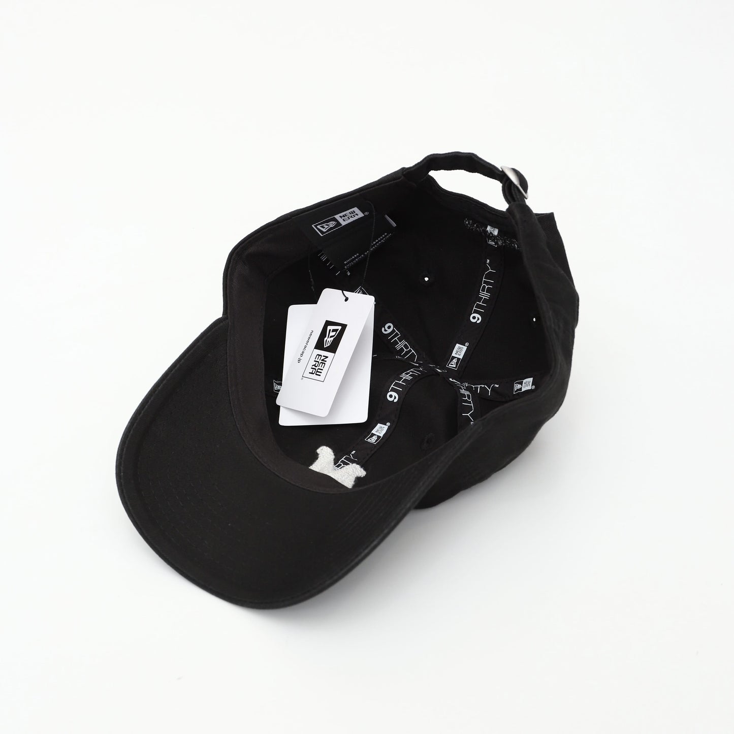 "M" embroidery cap