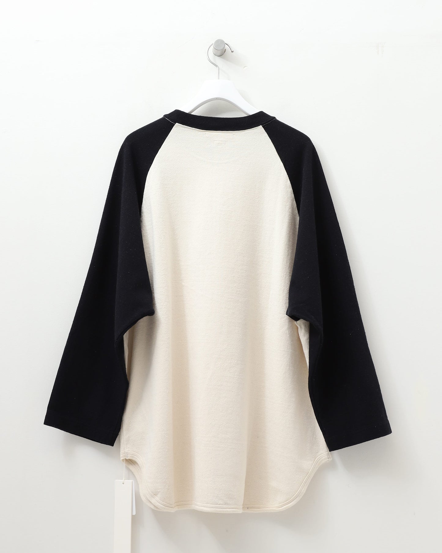 Co/Silk Nep Baseball Raglan Tee IVOLY-BODY×BLACKNAVY