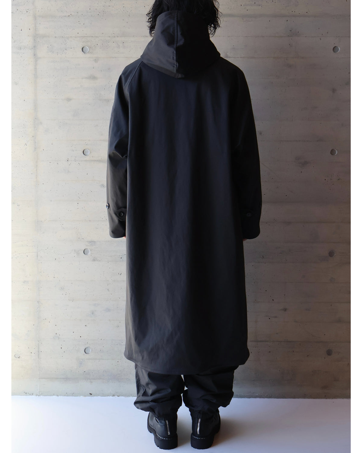 【Ten c × COMOLI】 HOODED COAT BLACK