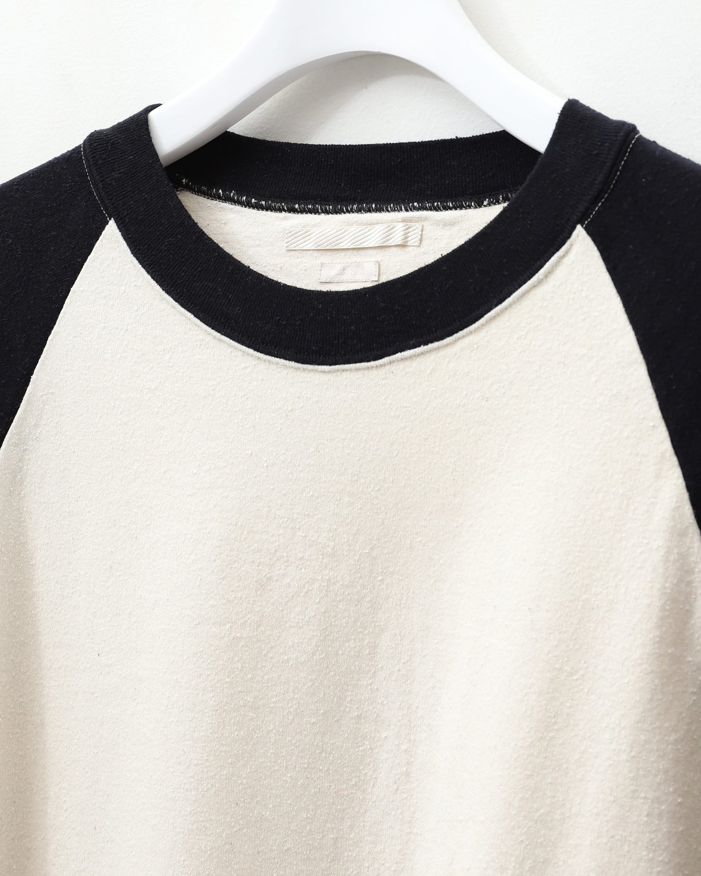 Co/Silk Nep Baseball Raglan Tee IVOLY-BODY×BLACKNAVY