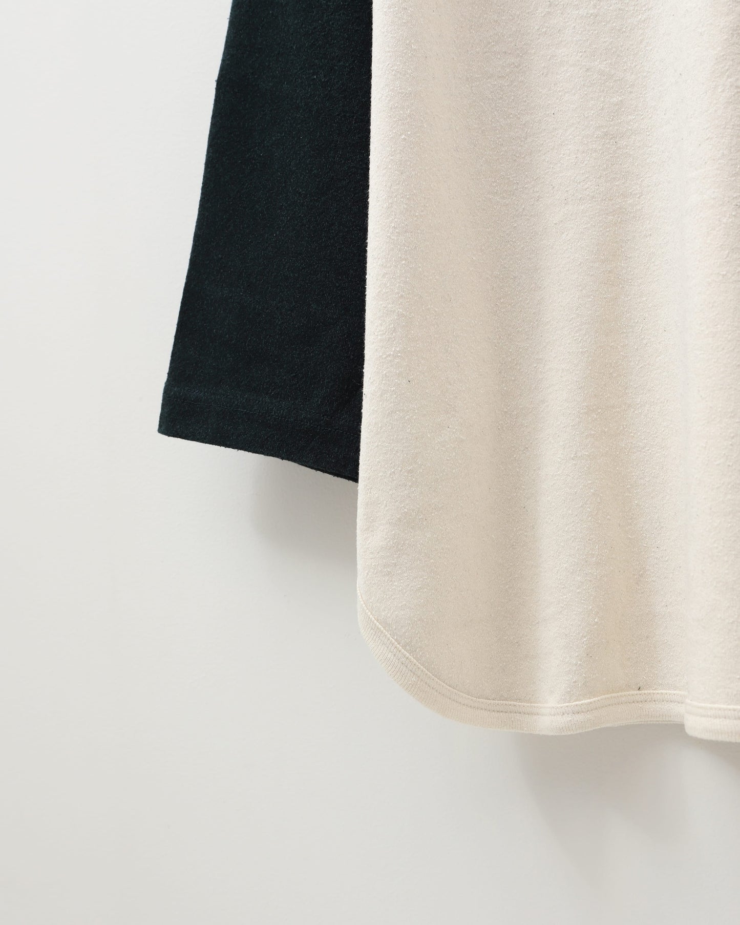 Co/Silk Nep Baseball Raglan Tee IVOLY-BODY×DARKGREEN