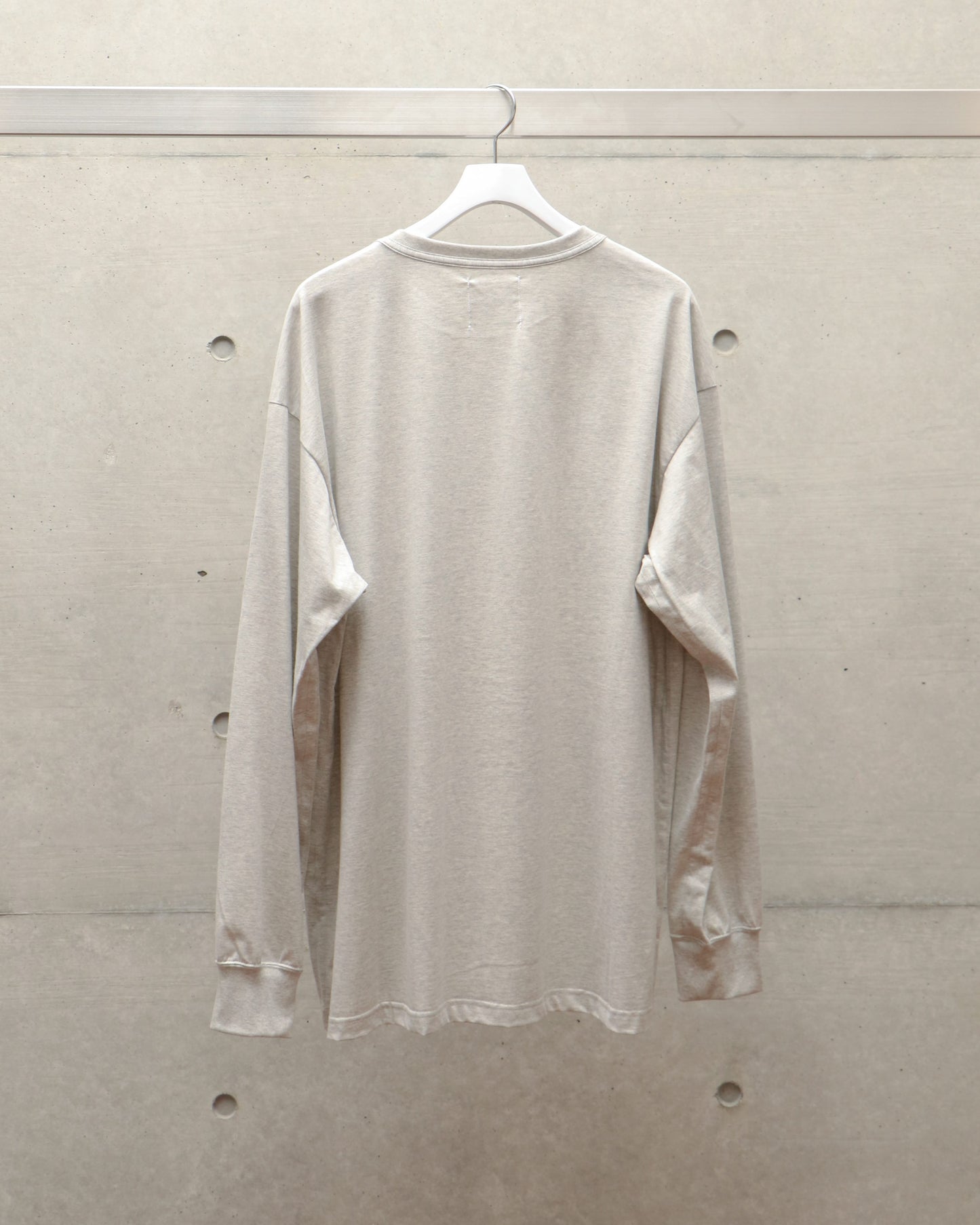 SOLOIST.(oversized l/s pocket tee) GRAY