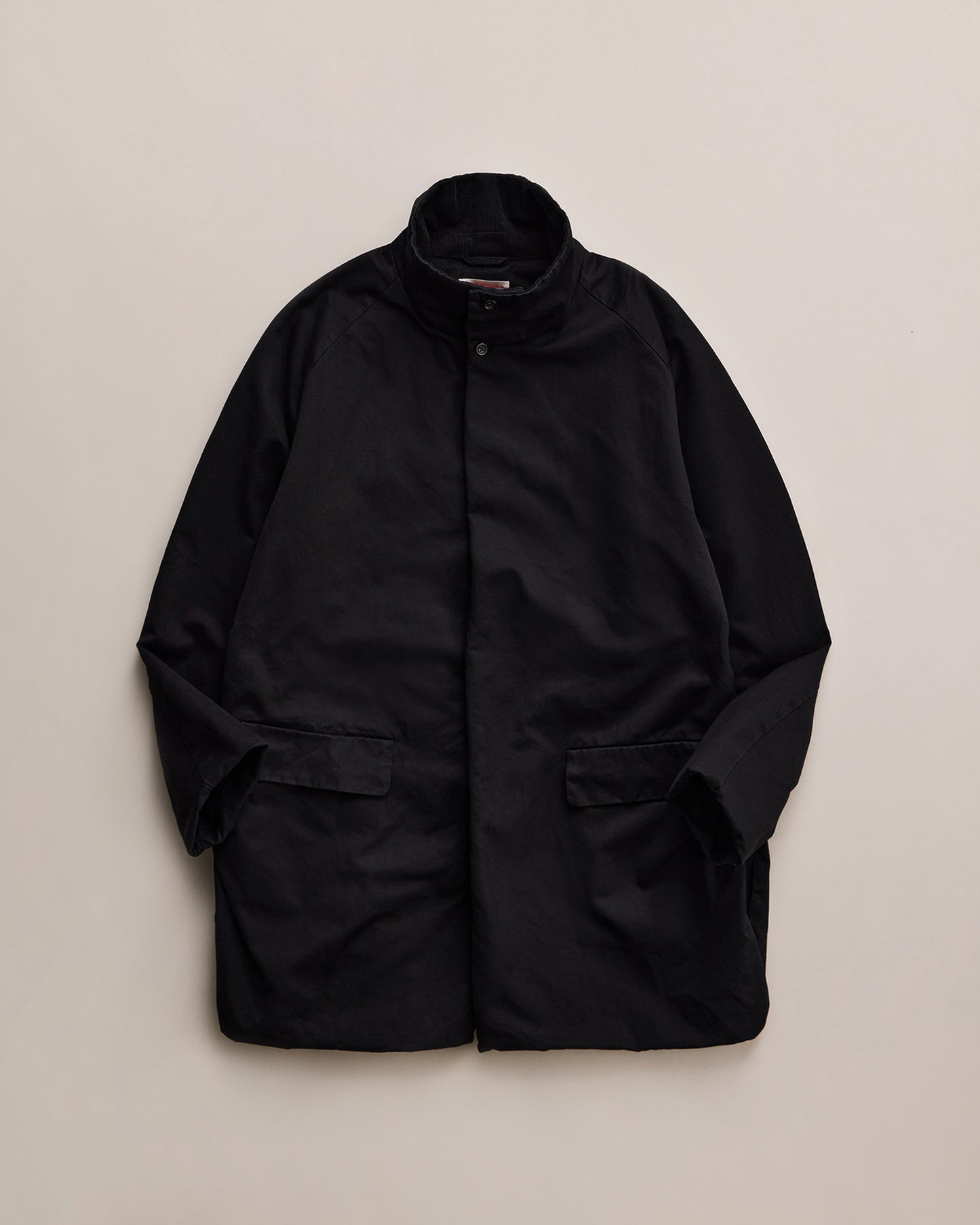E.CALDER(プレミアムピマツイルローバーコート) BLACK