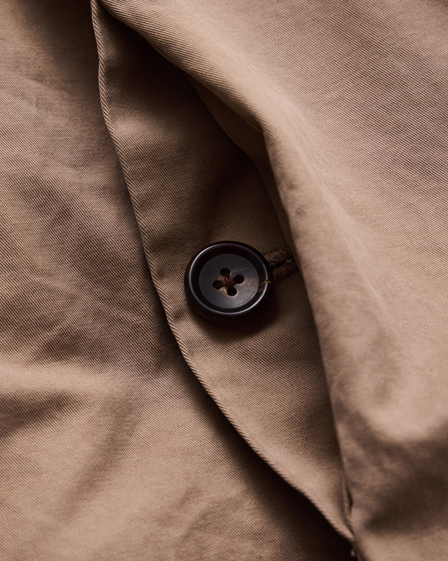 E.CALDER(プレミアムピマツイルローバーコート) BEIGE